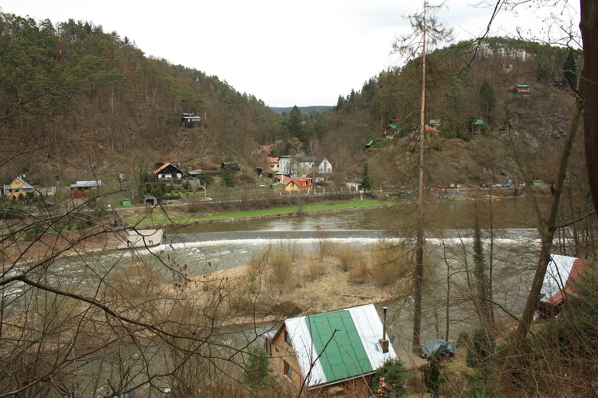 Photo showing: Žampach village and Sázava River, Central Bohemian Region, CZ