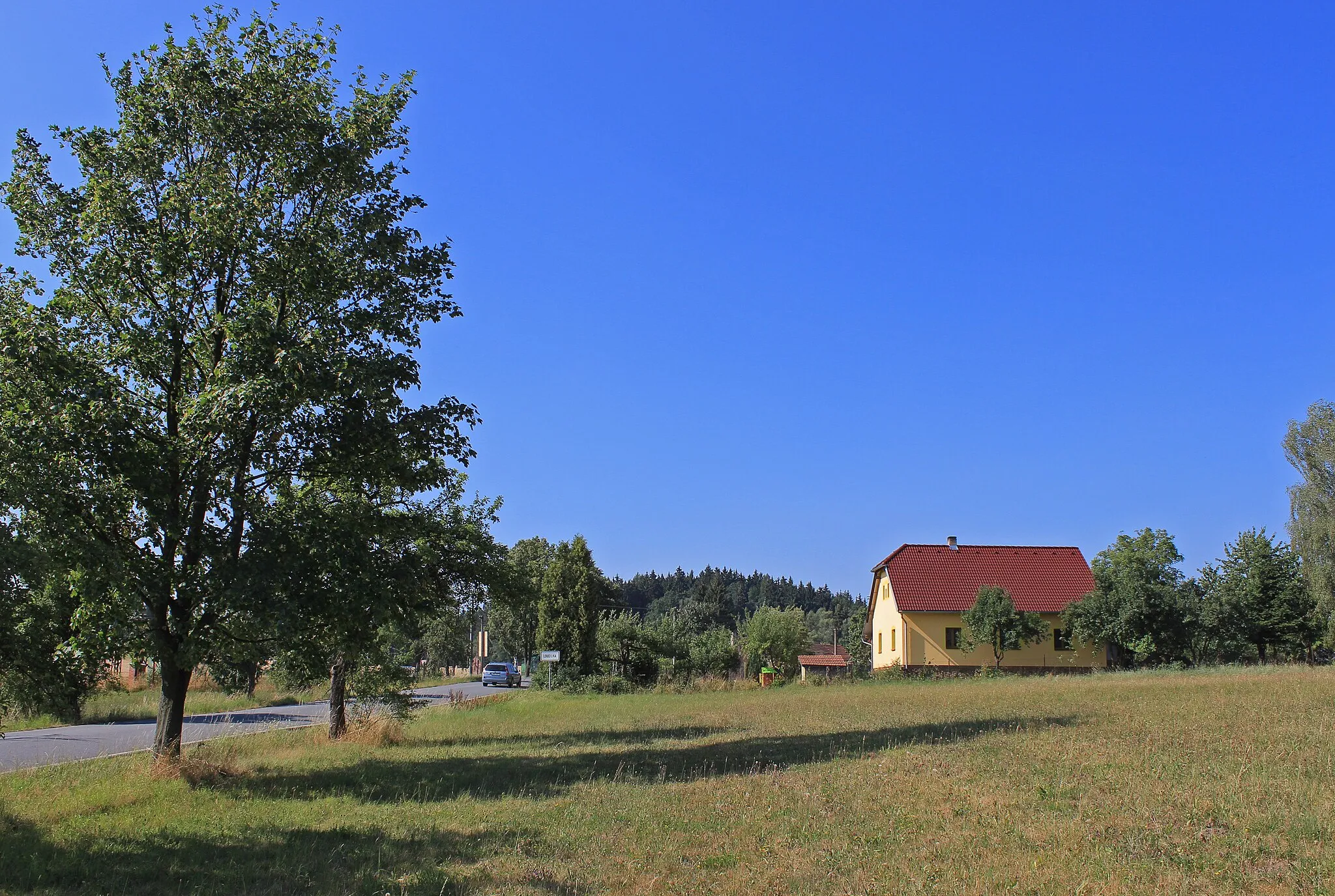 Photo showing: South view to Loudilka, part of Heřmaničky, Czech Republic.