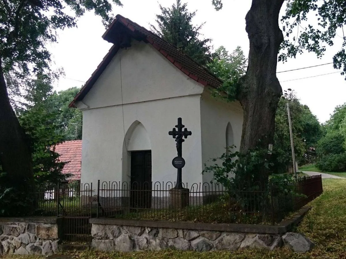 Photo showing: Chapel in Popovice in Benešov District – entry no. 10529.