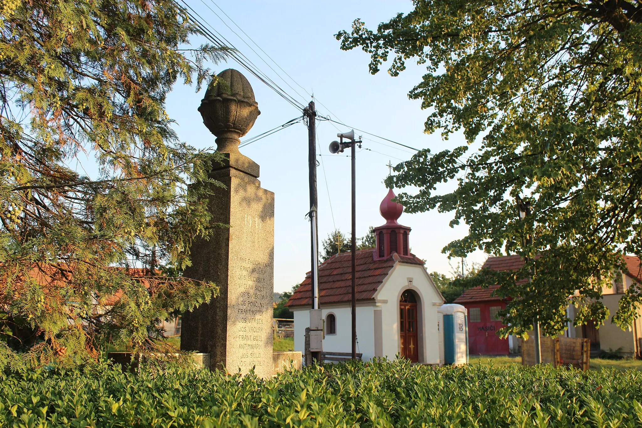 Photo showing: World War I memorial in Hatě