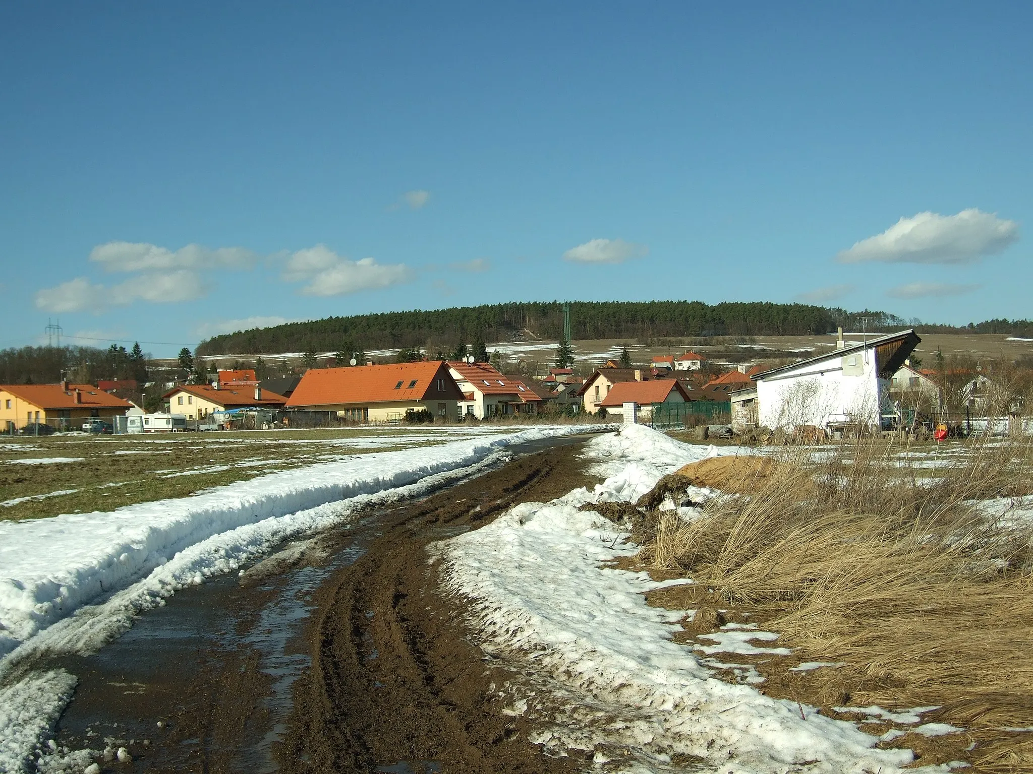Photo showing: A road to Masečín, part of Štěchovice, Central Bohemian Region, CZ