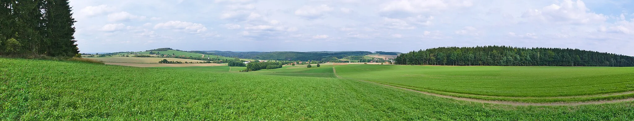 Photo showing: Panoramatický pohled na Kladky od Liškových skalek, okres Prostějov