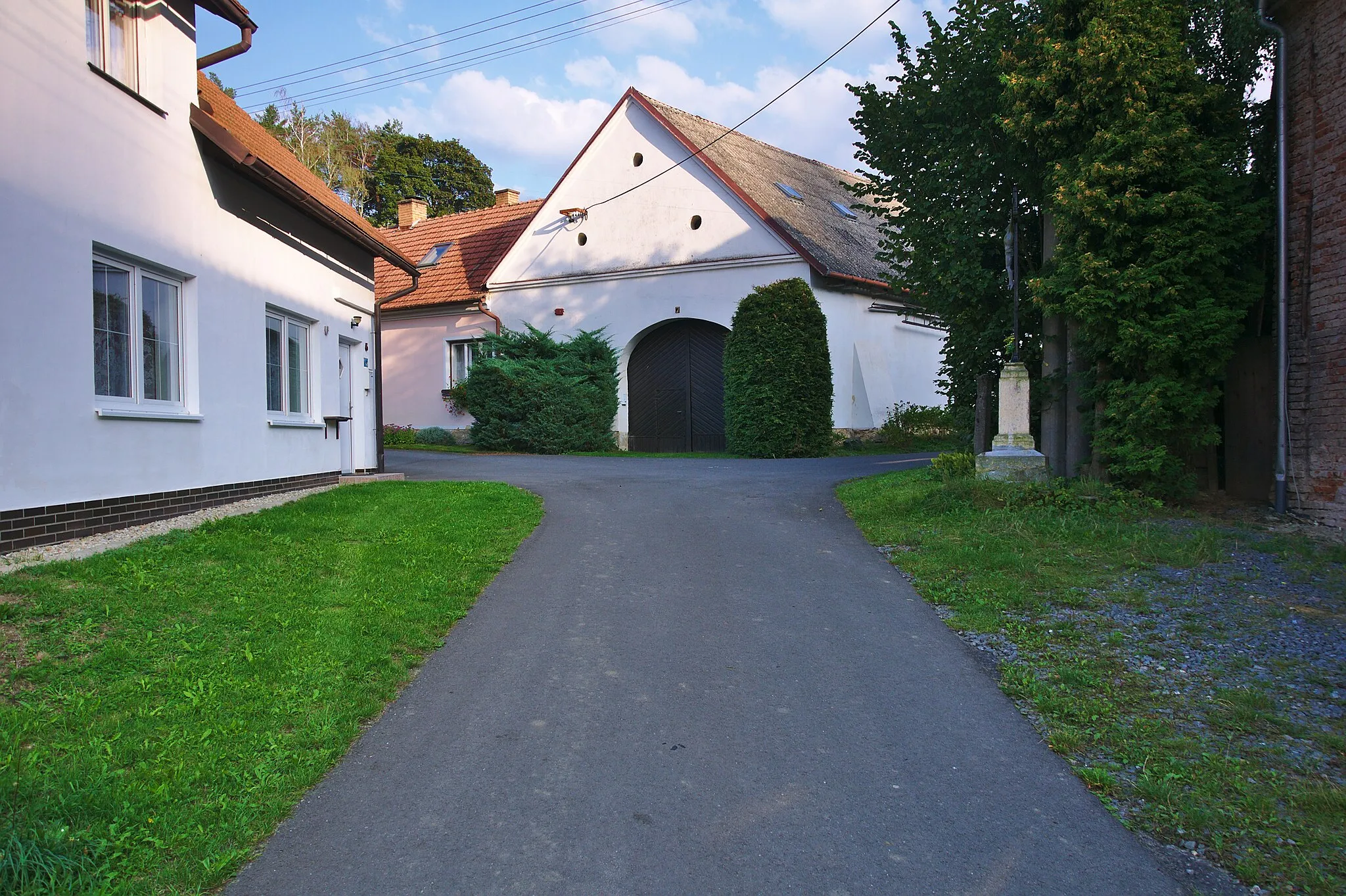 Photo showing: Zemědělská usedlost uprostřed obce, Nectava, Březinky, okres Svitavy