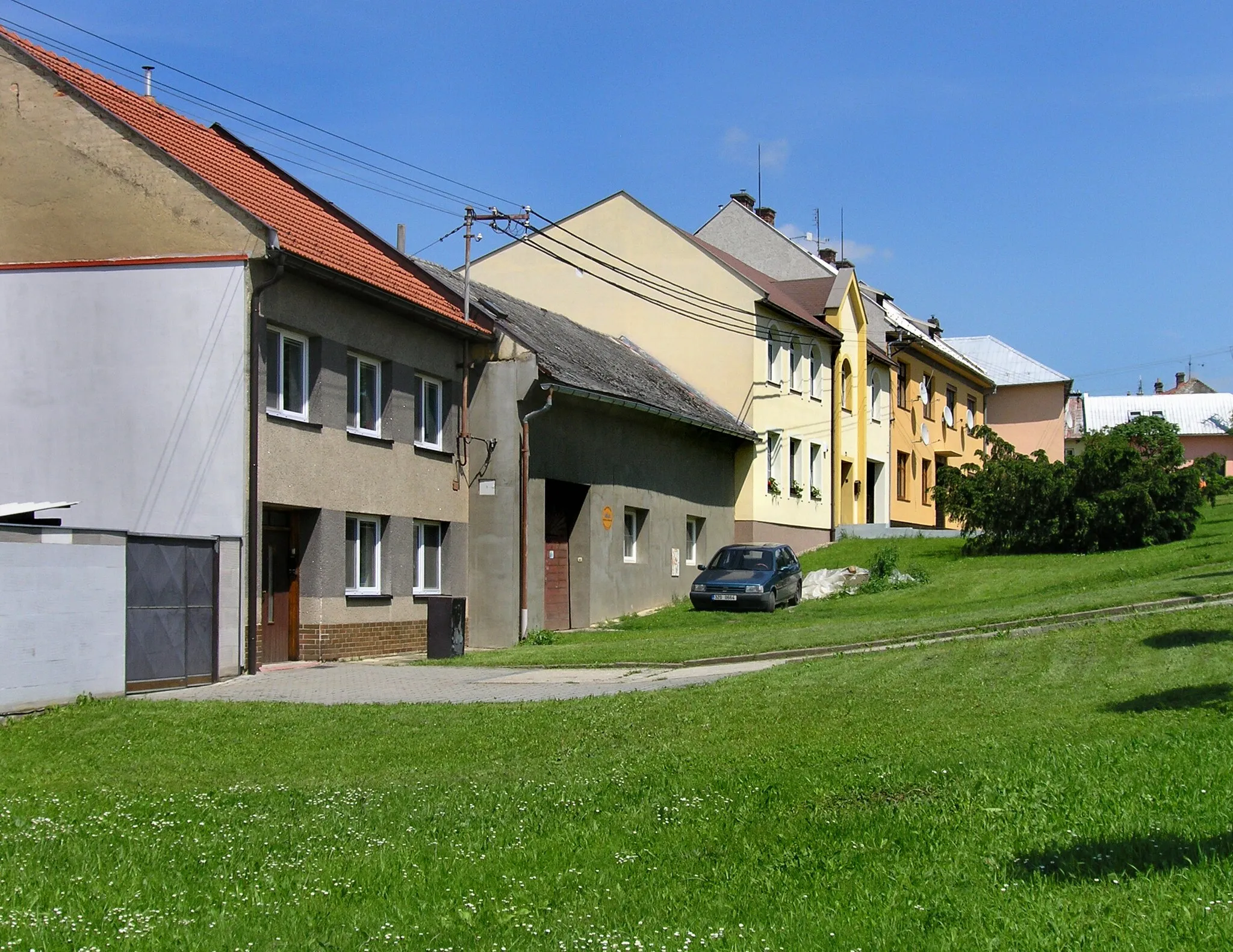 Photo showing: Náměstí square in Zdounky, Czech Republic
