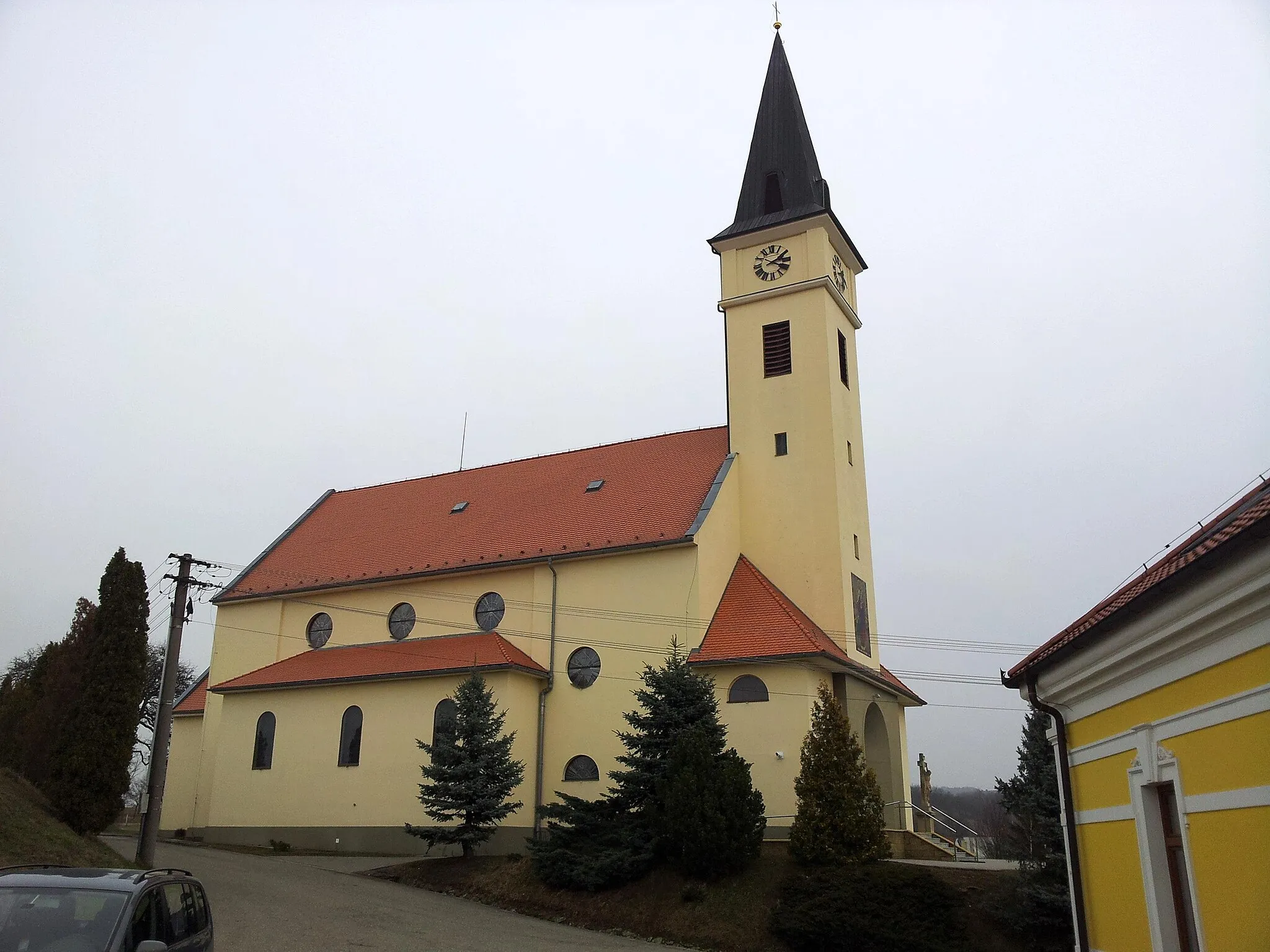 Photo showing: Prakšice, Uherské Hradiště District, Czechia. Church of Christ the King.