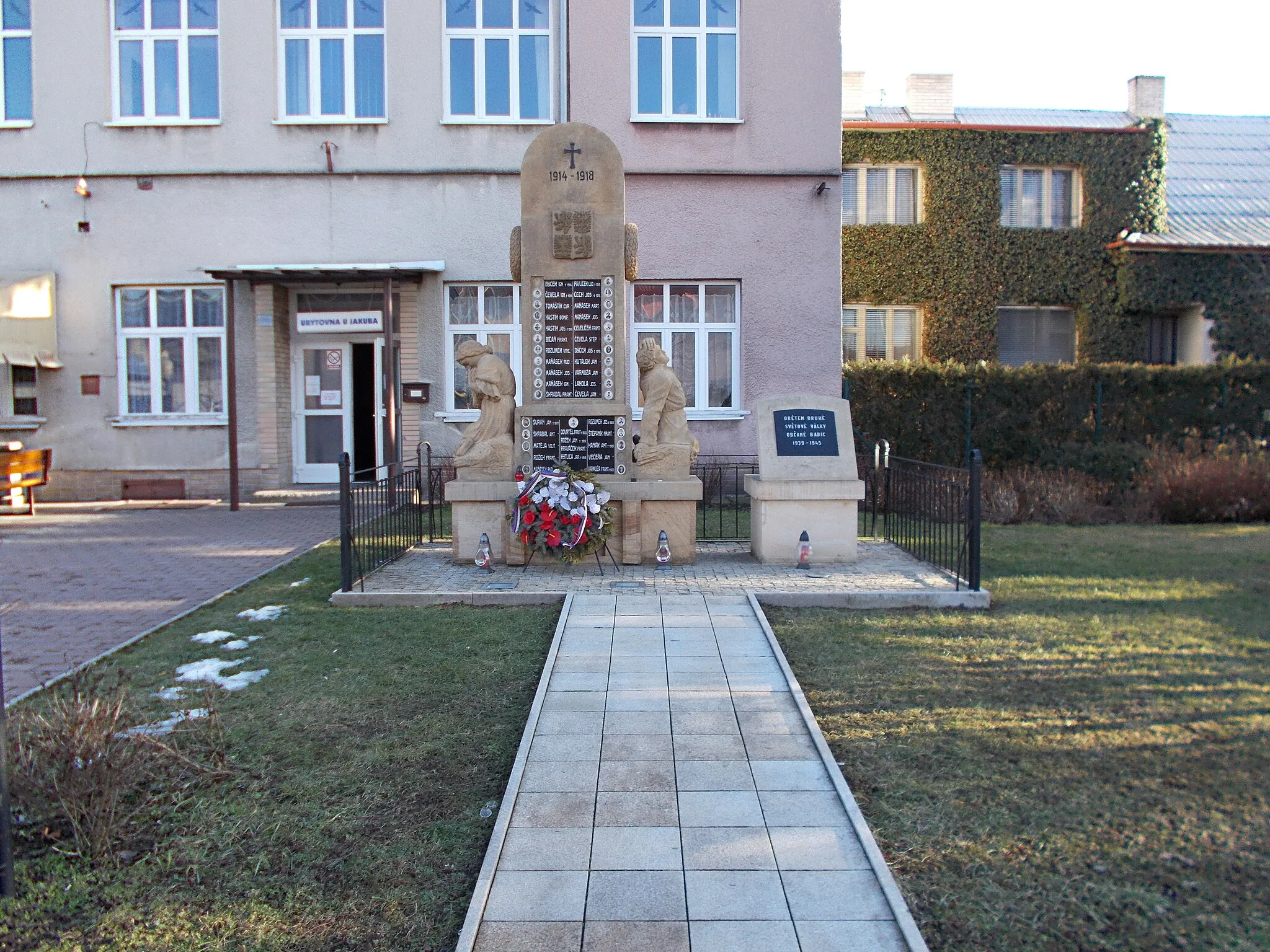 Photo showing: A photo that I have taken of World War II memorial in Babice, Czech Republic.