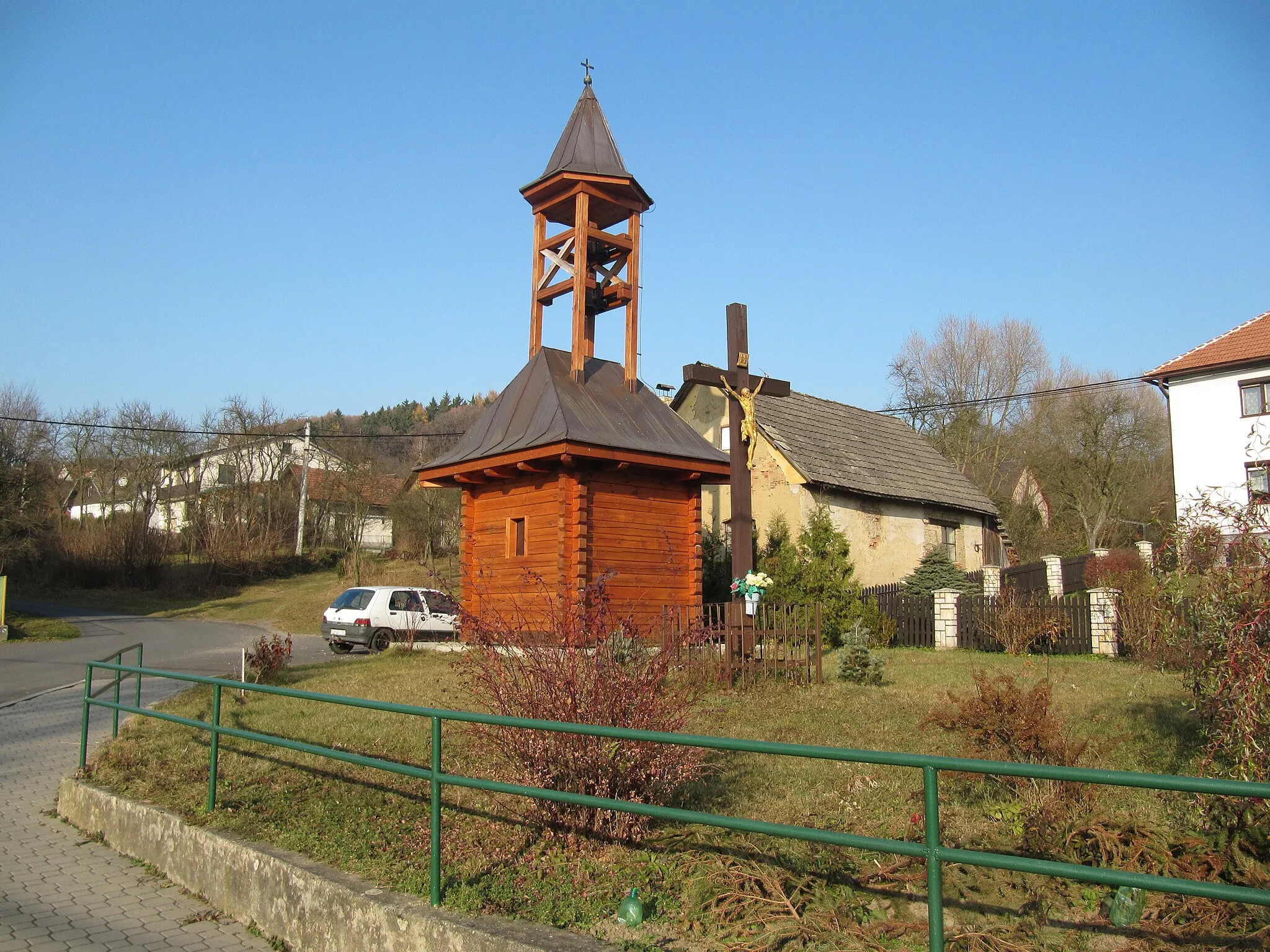 Photo showing: Lipová in Zlín District, Czech Republic. The wooden bell tower from 2009.