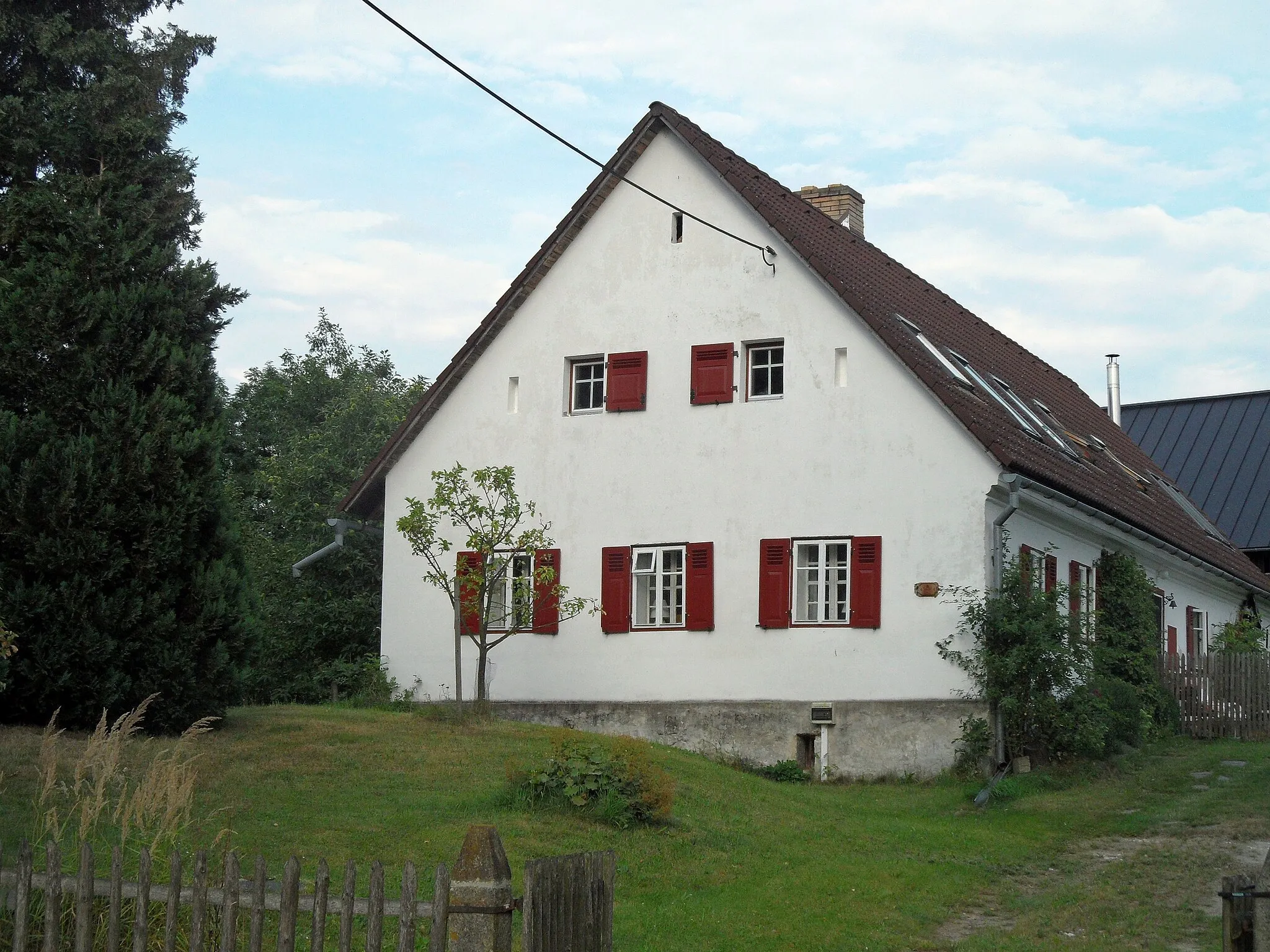 Photo showing: Nová Červená Voda: Large House. Jeseník District, the Czech Republic.