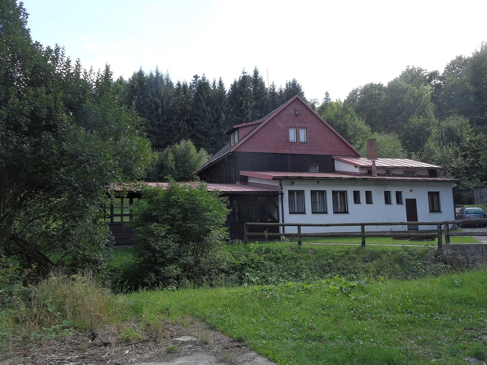 Photo showing: Chebzí C. Large Building. Jeseník District, the Czech Republic.