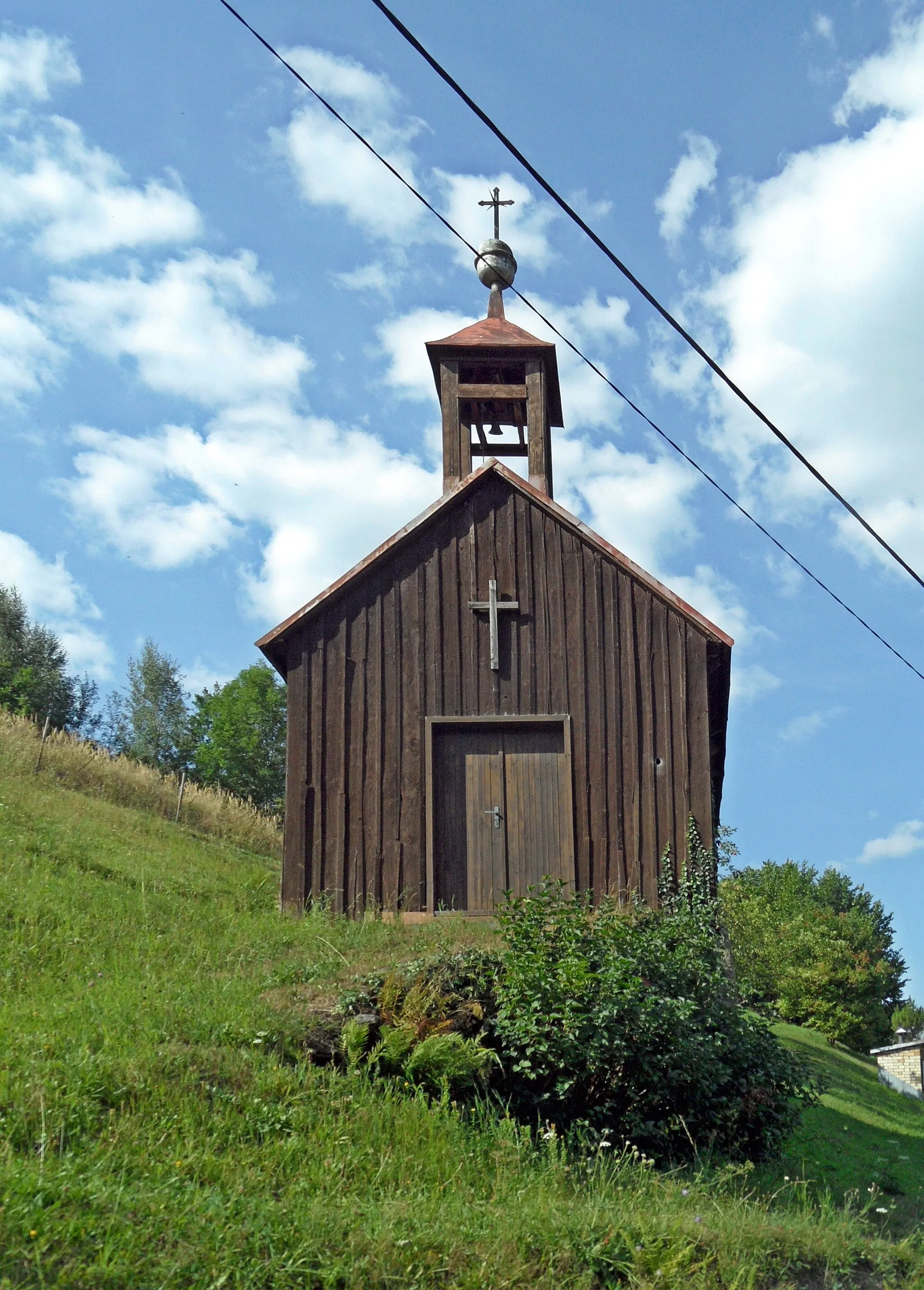 Photo showing: Chebzí E. Chapel with Bell Tower. Jeseník District, the Czech Republic.