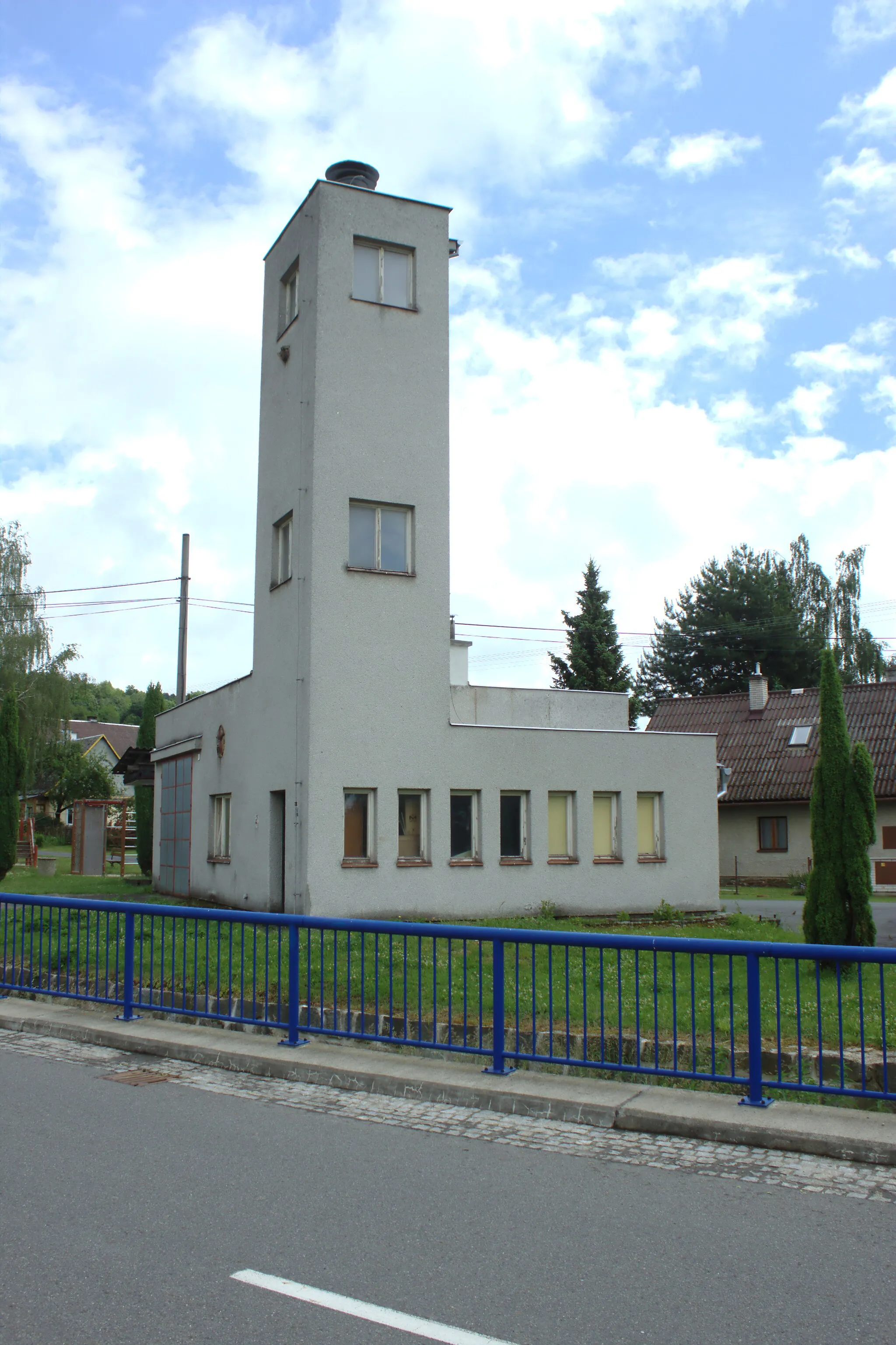 Photo showing: A fire station in Břevenec, Olomouc Region, CZ