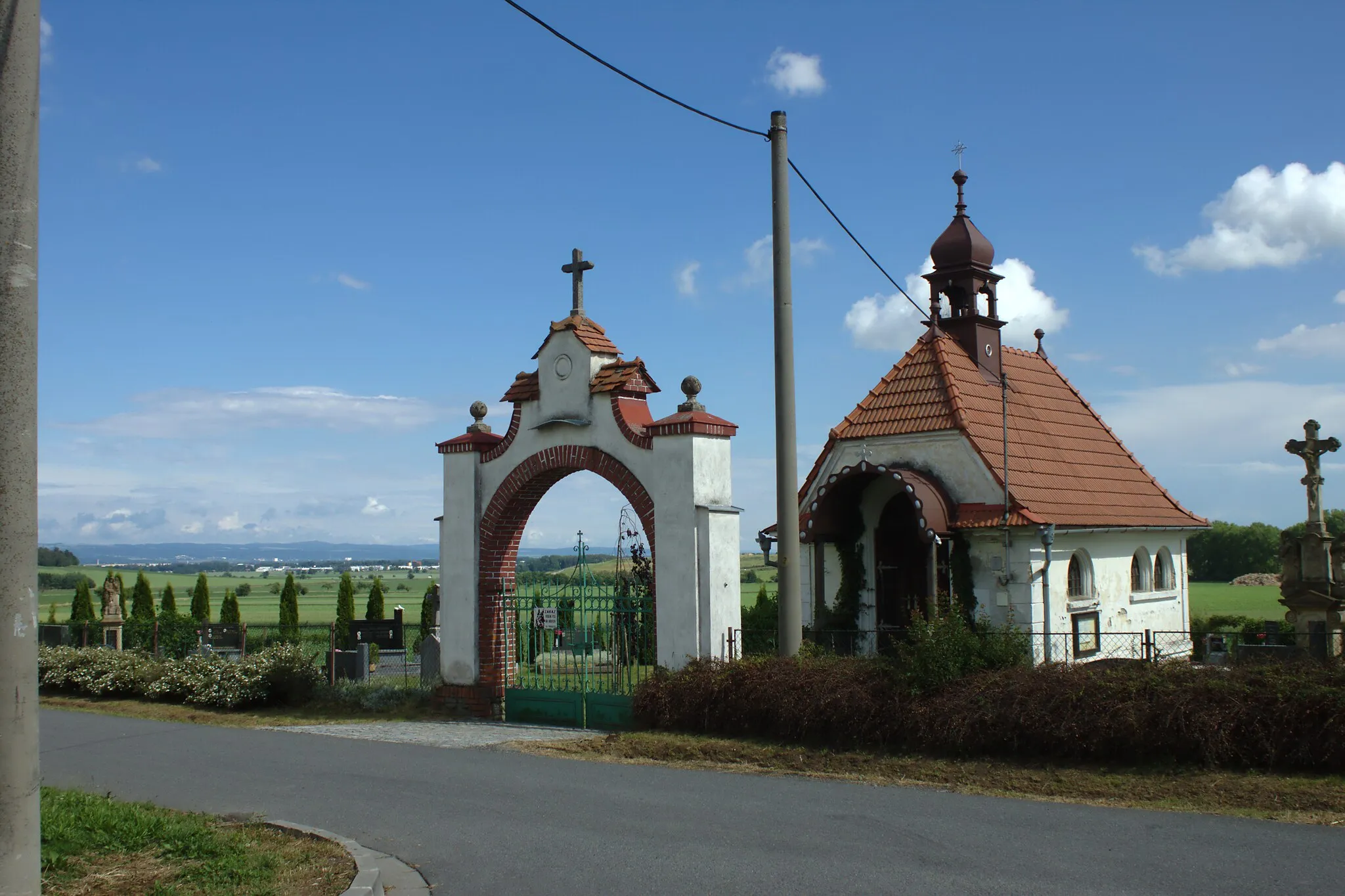 Photo showing: A chapel in the village of Dědinka, Olomouc Region, CZ