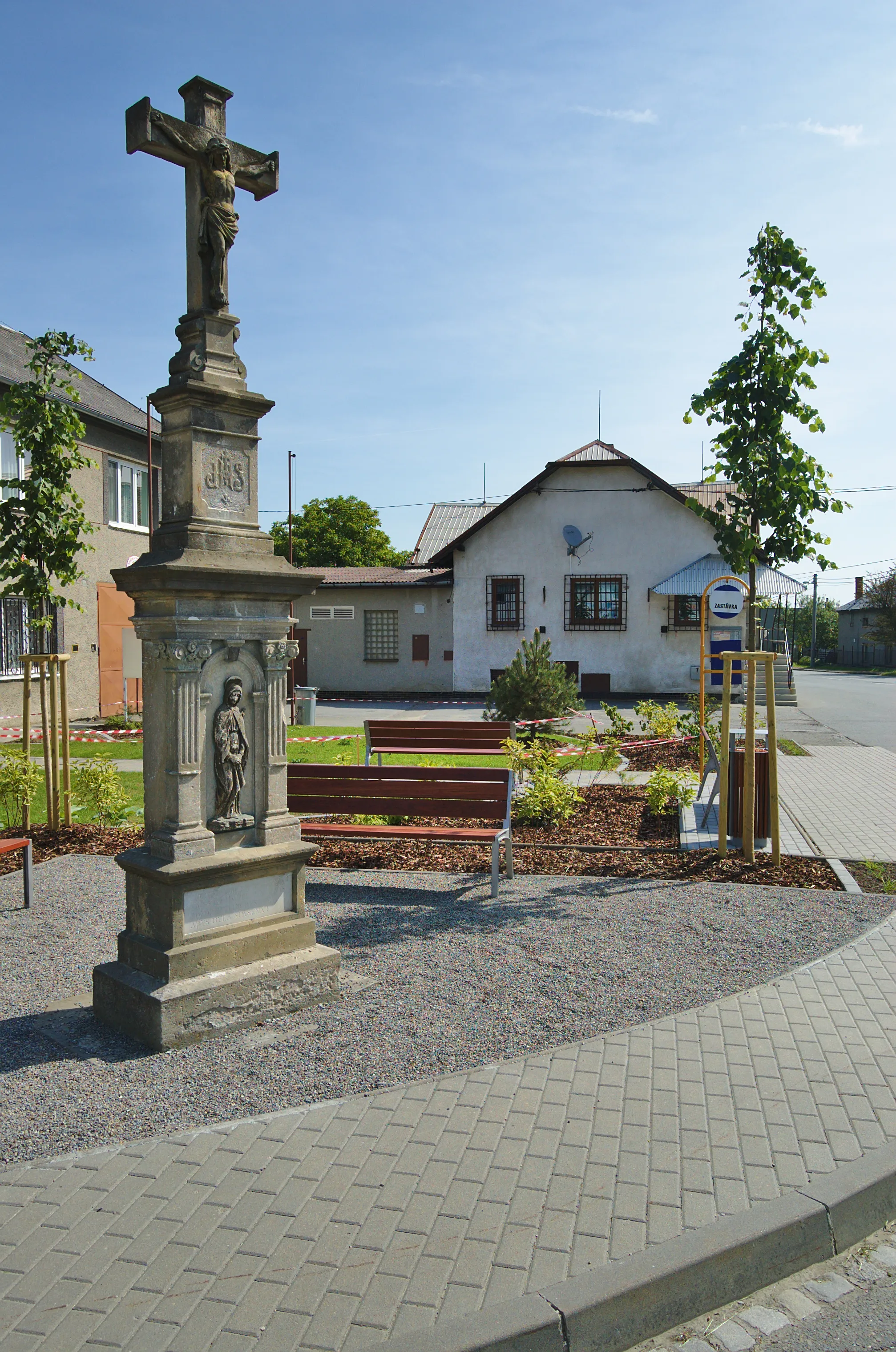 Photo showing: Kříž na návsi, Slavětín, okres Olomouc