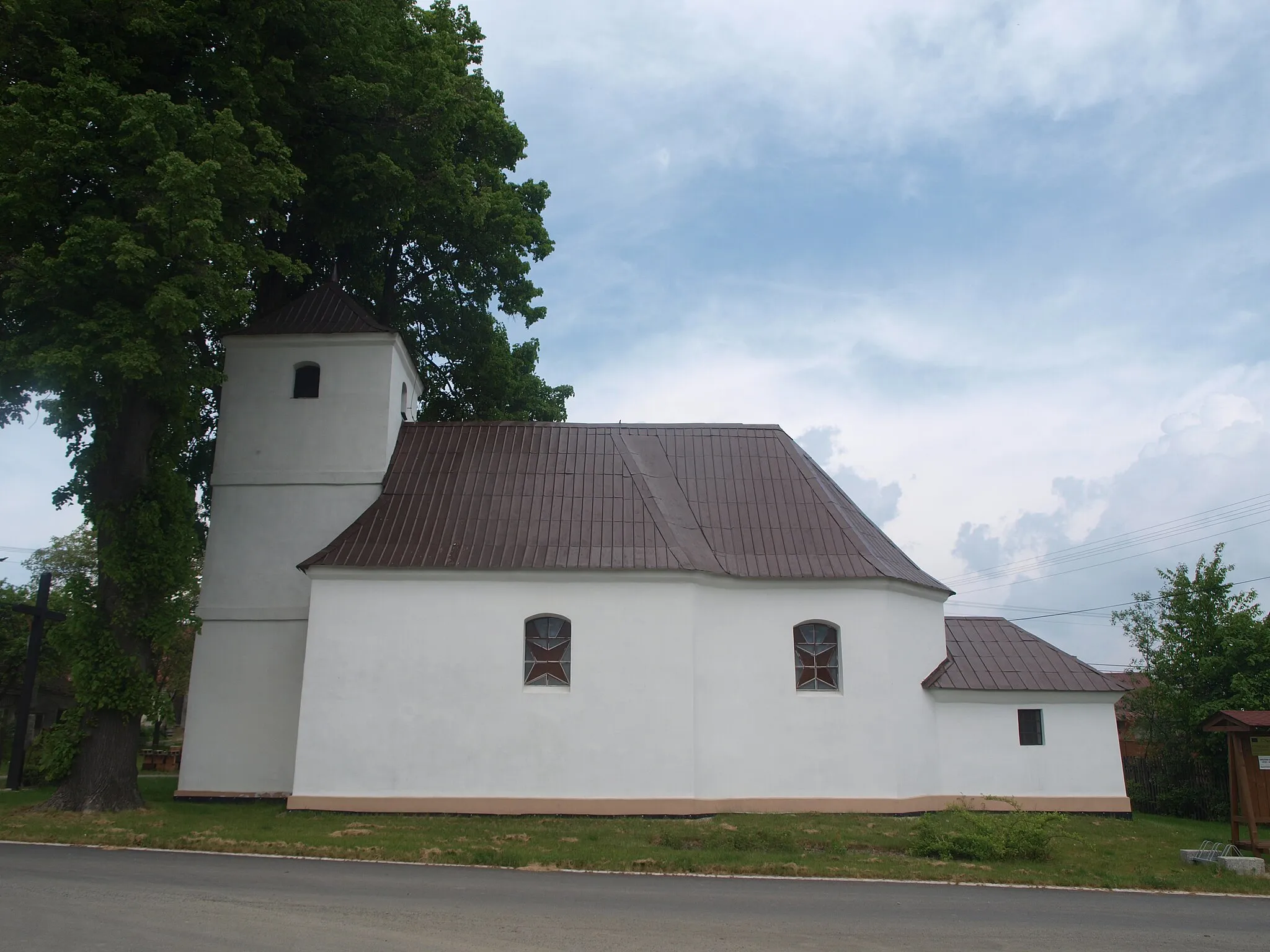Photo showing: Kostelík v Karlově, místní části obce Paseka