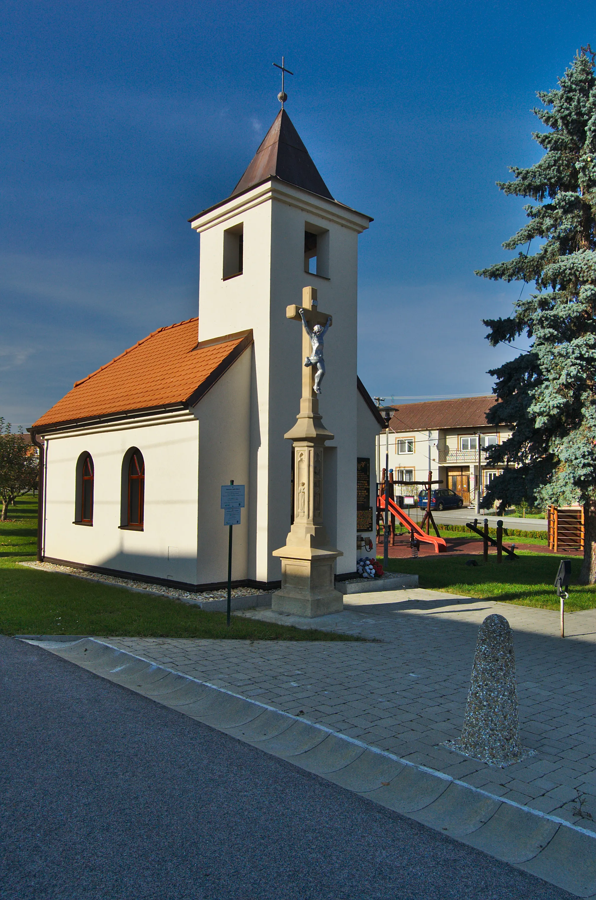 Photo showing: Kaple Nanebevzetí Panny Marie, Rakůvka, okres Prostějov