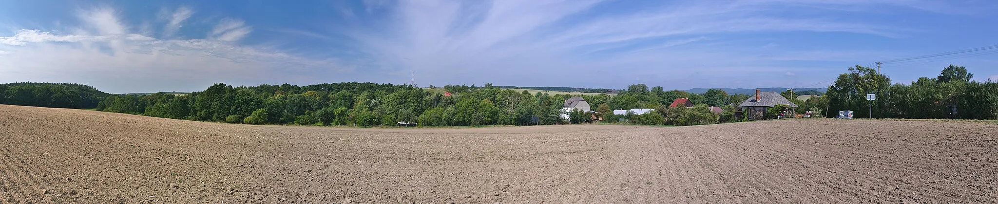 Photo showing: Panoramatický pohled na obec od jihu, Svrčov, Lazníky, okres Přerov