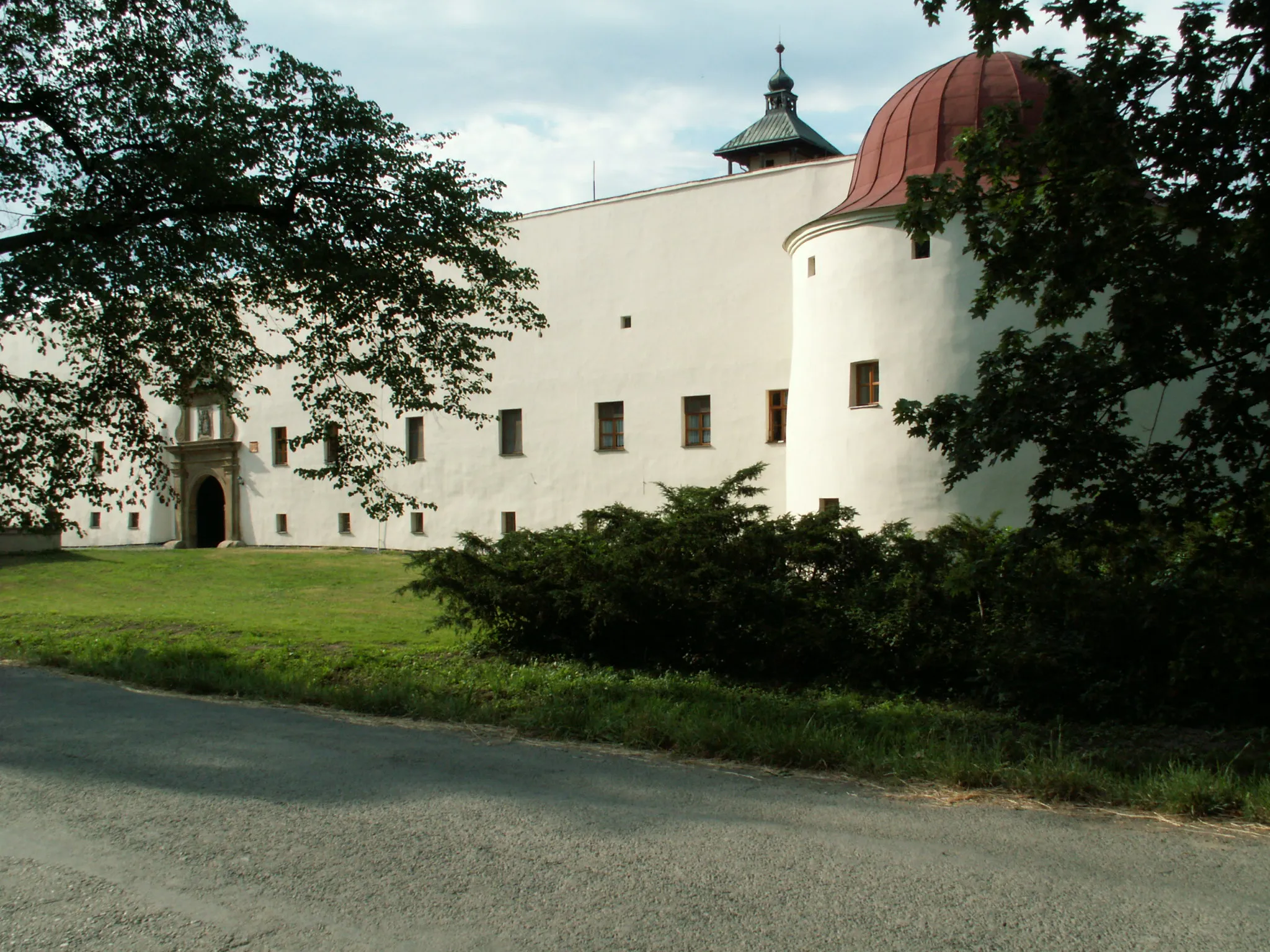 Photo showing: Castle in Dřevohostice (Czech Republic, Přerov District) - left bastion