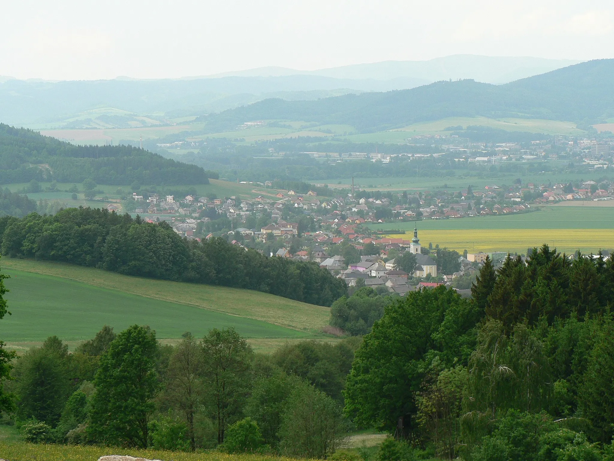 Photo showing: View of Novy Malin from east.