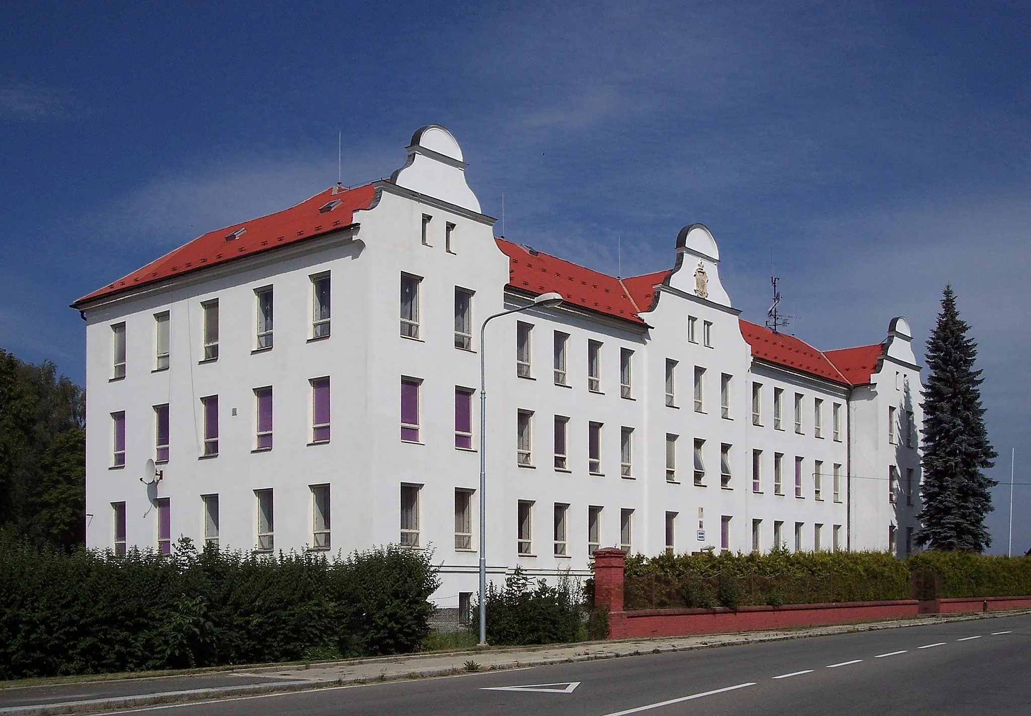Photo showing: Budova Obchodní akademie v Mohelnici, okres Šumperk