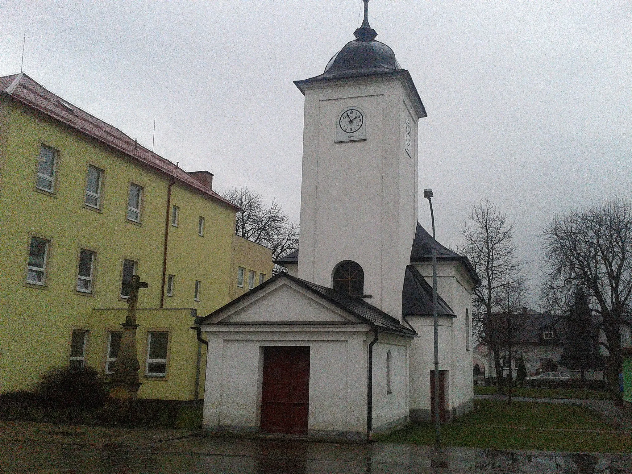 Photo showing: Leština kaplička