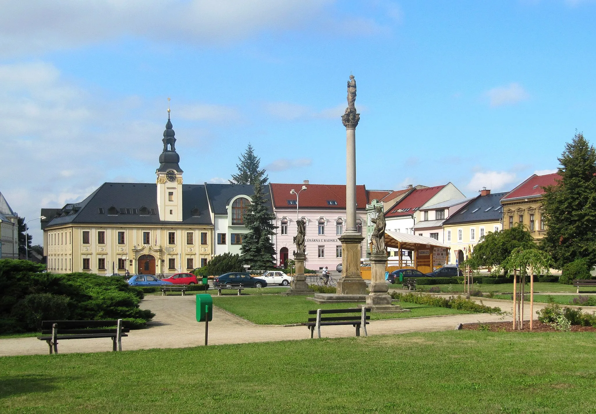 Photo showing: Kojetín, Přerov District, Czech Republic. Square Masarykovo náměstí.