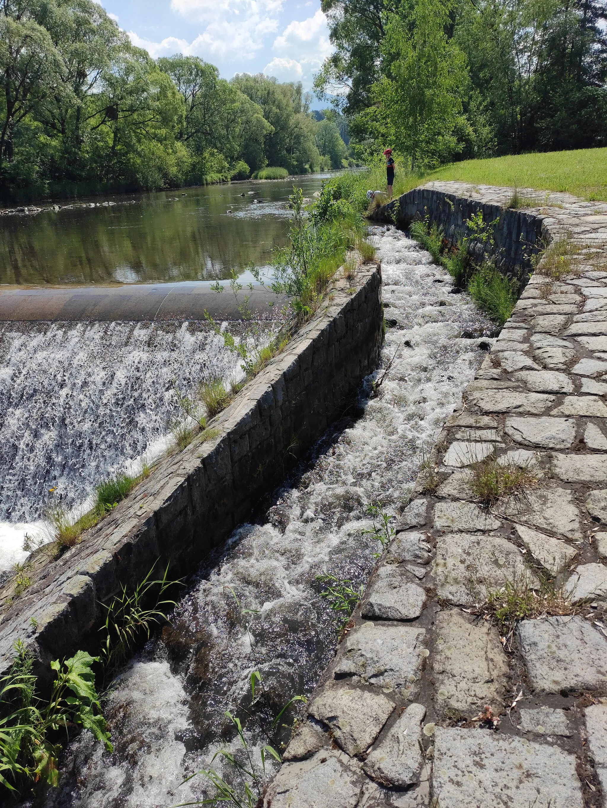 Photo showing: Jez Pržno, Ostravice river, Pržno,. okres Frýdek-Místek, Moravskoslezský kraj