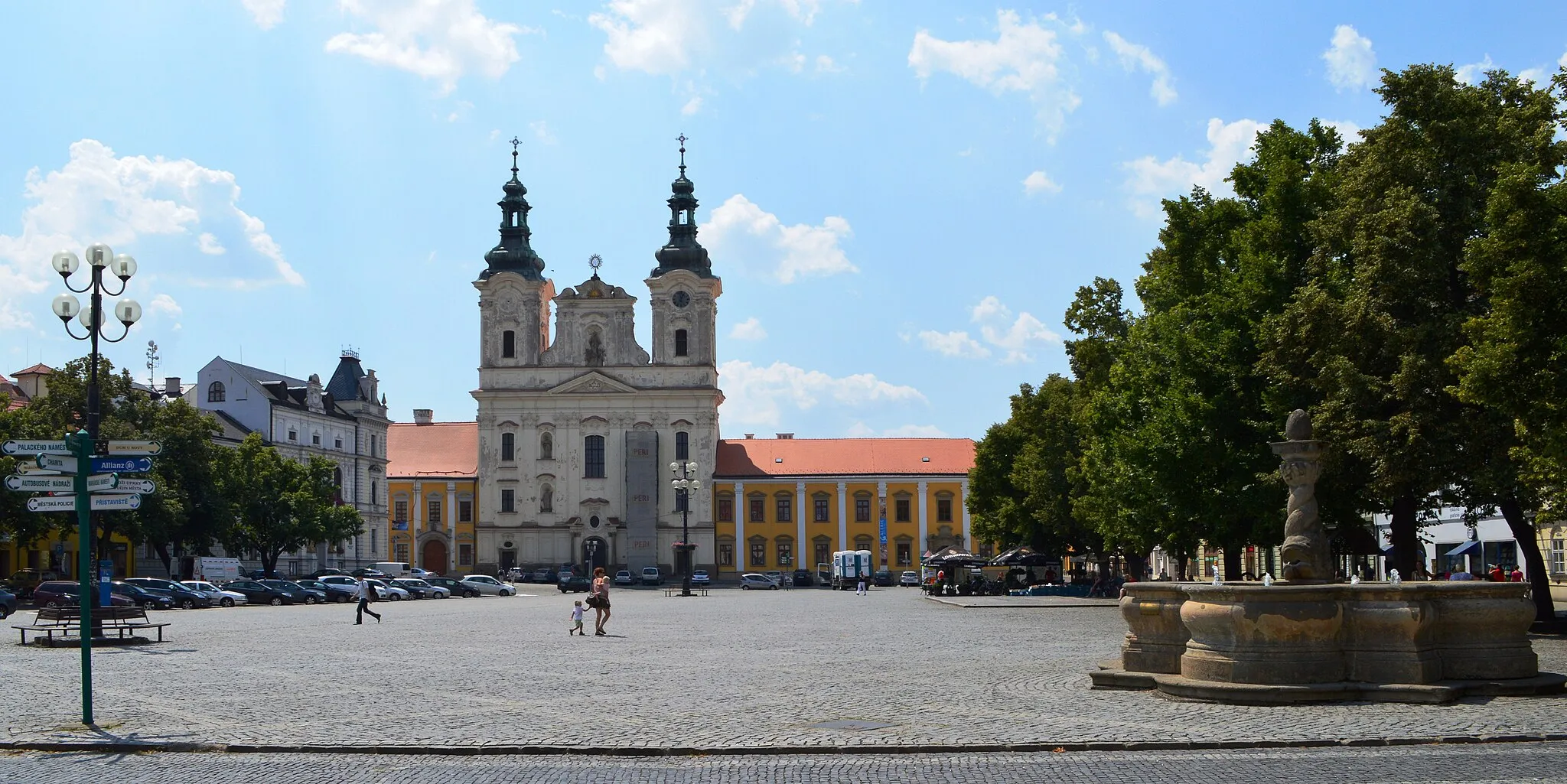 Photo showing: Uherské Hradiště is a town in the Zlín Region of the Czech Republic, located 23 km (14 mi) southwest of Zlín on the Morava River. The town was founded in 1257 by the Czech King Otakar II and is the centre of Moravian Slovakia (Slovácko), a region known for its characteristic folklore, music, costumes, traditions and production of wine. The Scotch Mist Gallery contains many photographs of historic buildings, monuments and memorials of Poland and beyond.