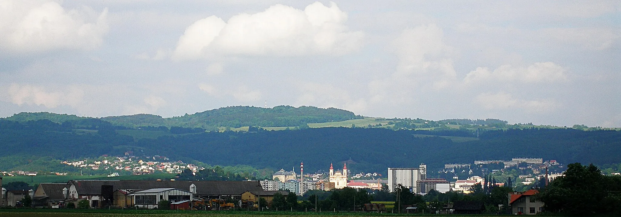 Photo showing: View of Šternberk (CZ) from Záluží