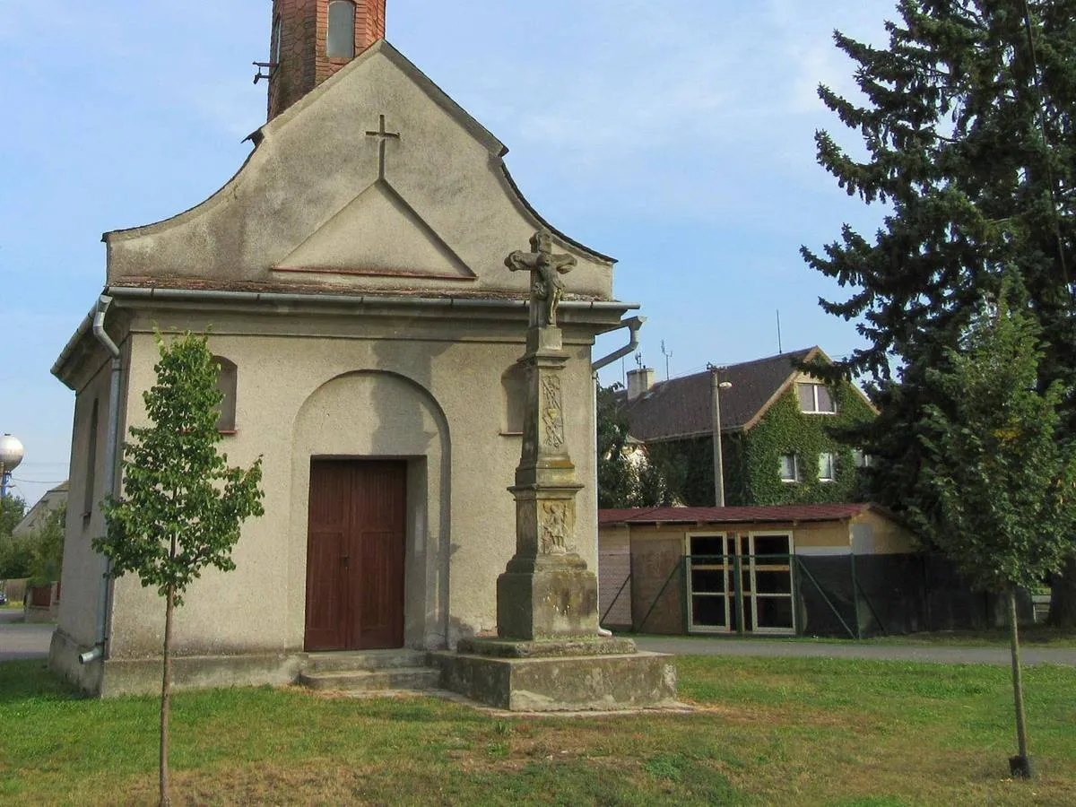 Photo showing: Wayside cross in Lukavice in Šumperk District – entry no. 18464.