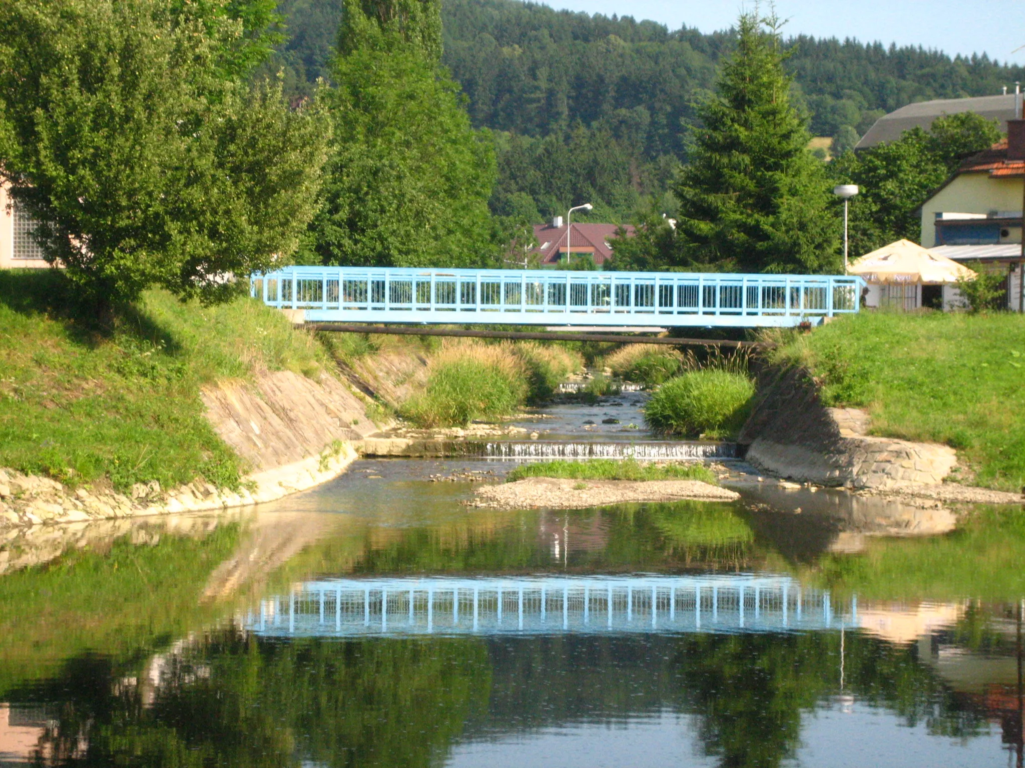 Photo showing: Ústí potoka Jasenice do Vsetínské Bečvy na Vsetíně