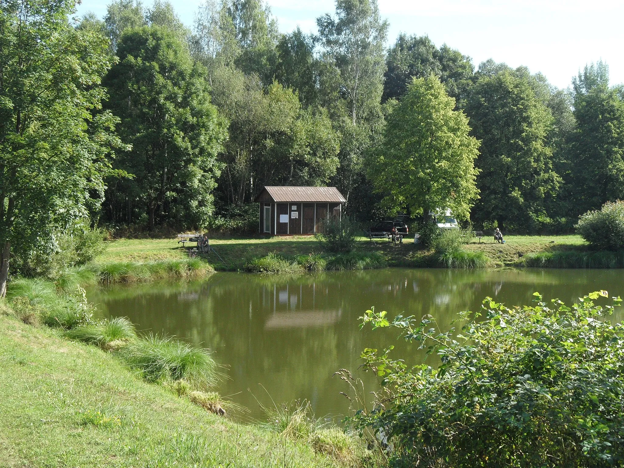 Photo showing: Bobrovník K. Pond on South-Edge. Jeseník District, the Czech Republic.