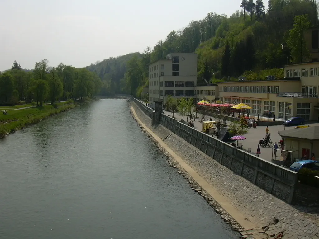 Photo showing: Lázeňské nábřeží, Teplice nad Bečvou