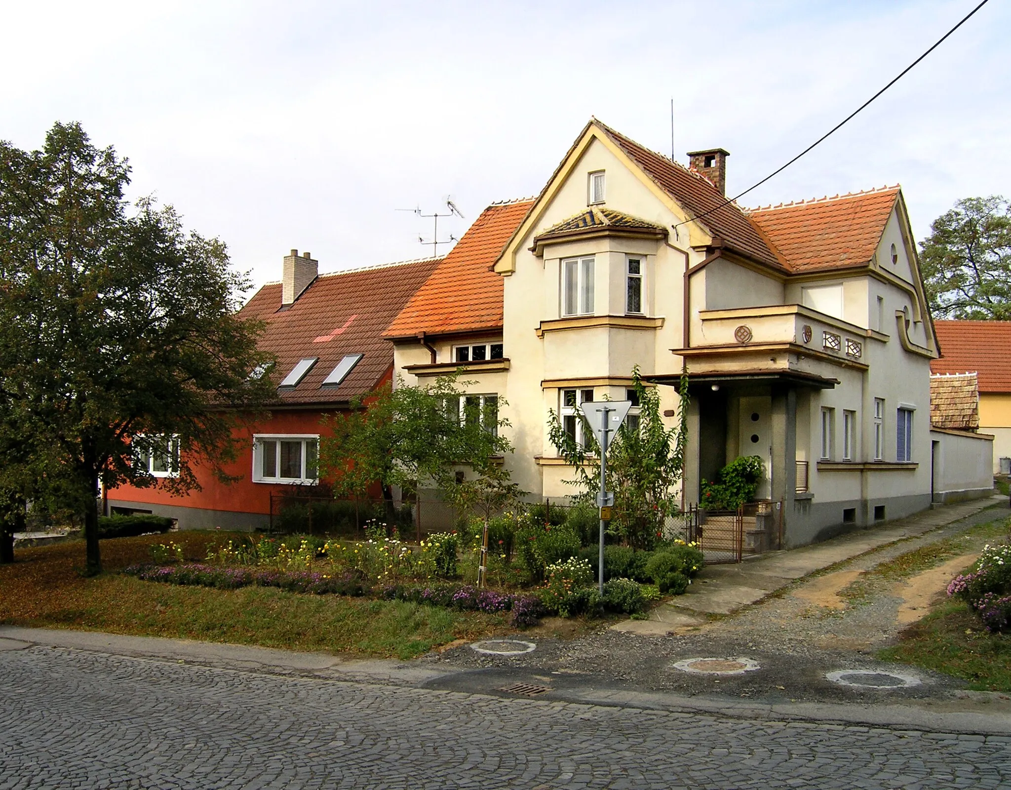 Photo showing: Middle part of Kobylí village, Czech Republic