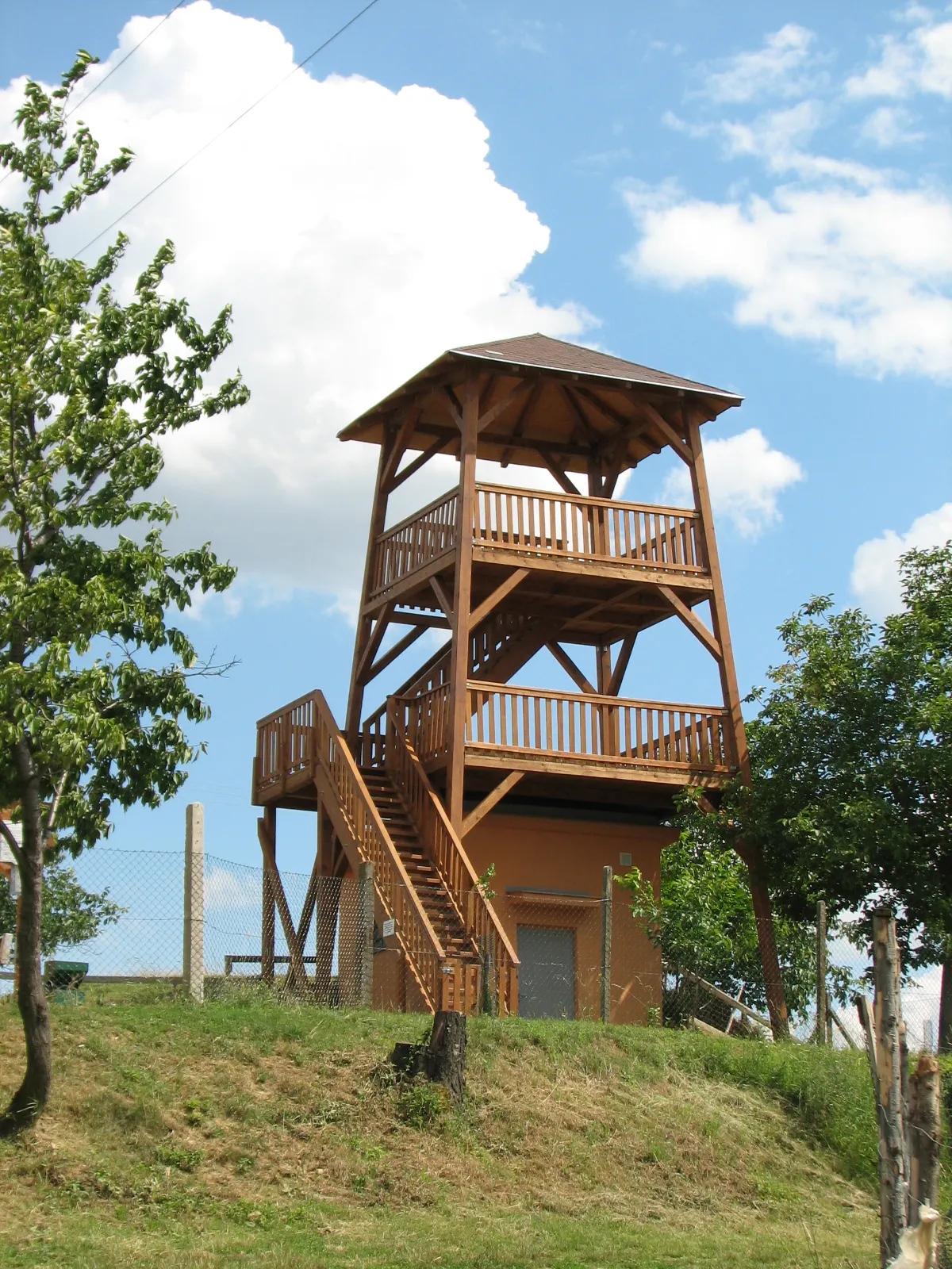 Photo showing: Johanka obsarvation tower in Hýsly