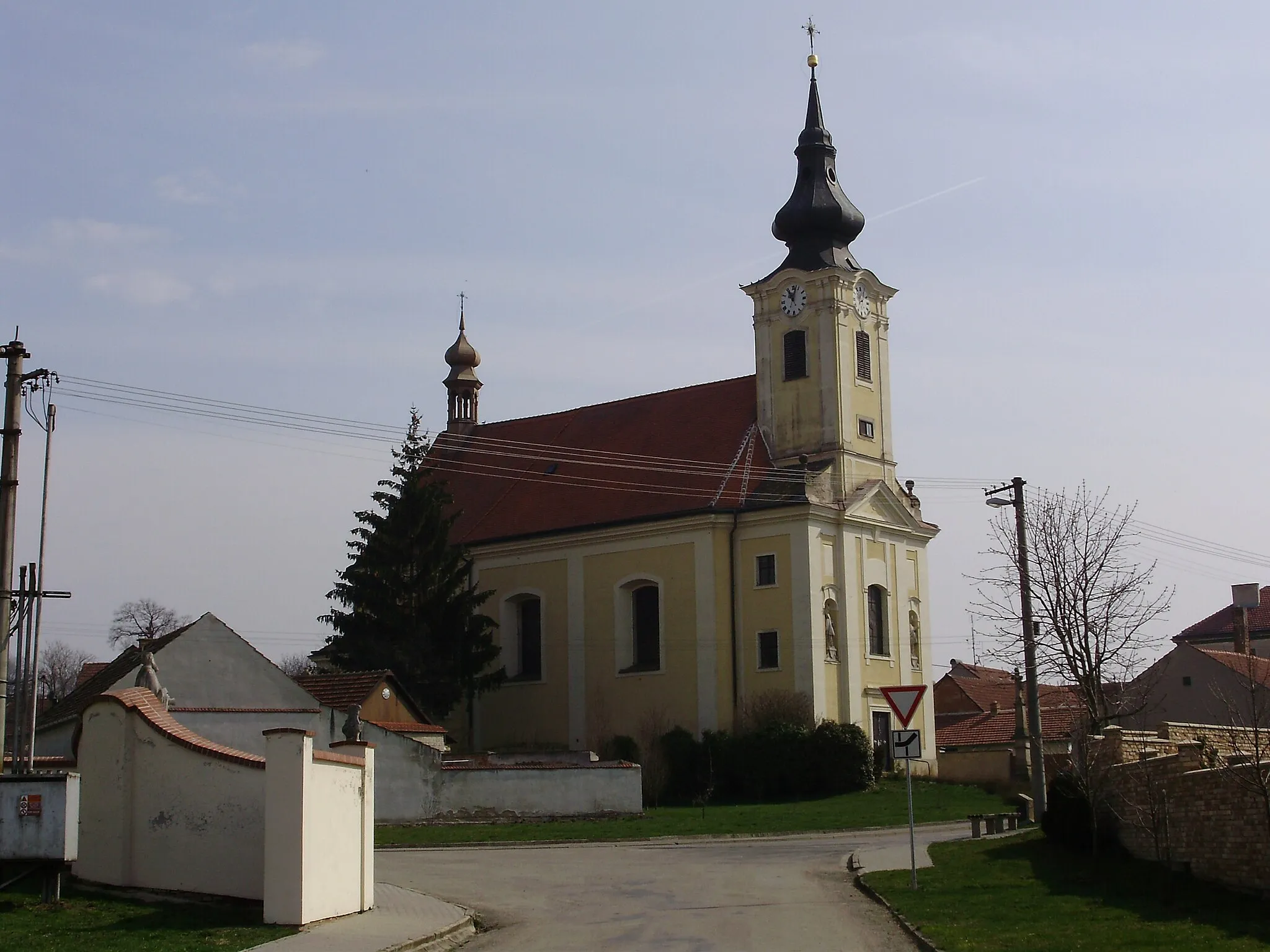 Photo showing: Farní kostel „Sv. Jakuba Většího a Matouše“