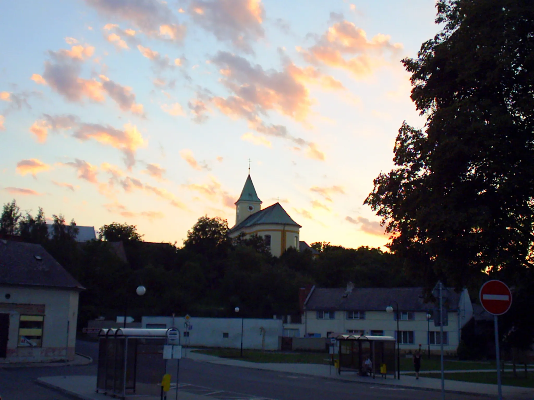 Photo showing: Saints Peter and Paul churche in Kostelec u Holešova