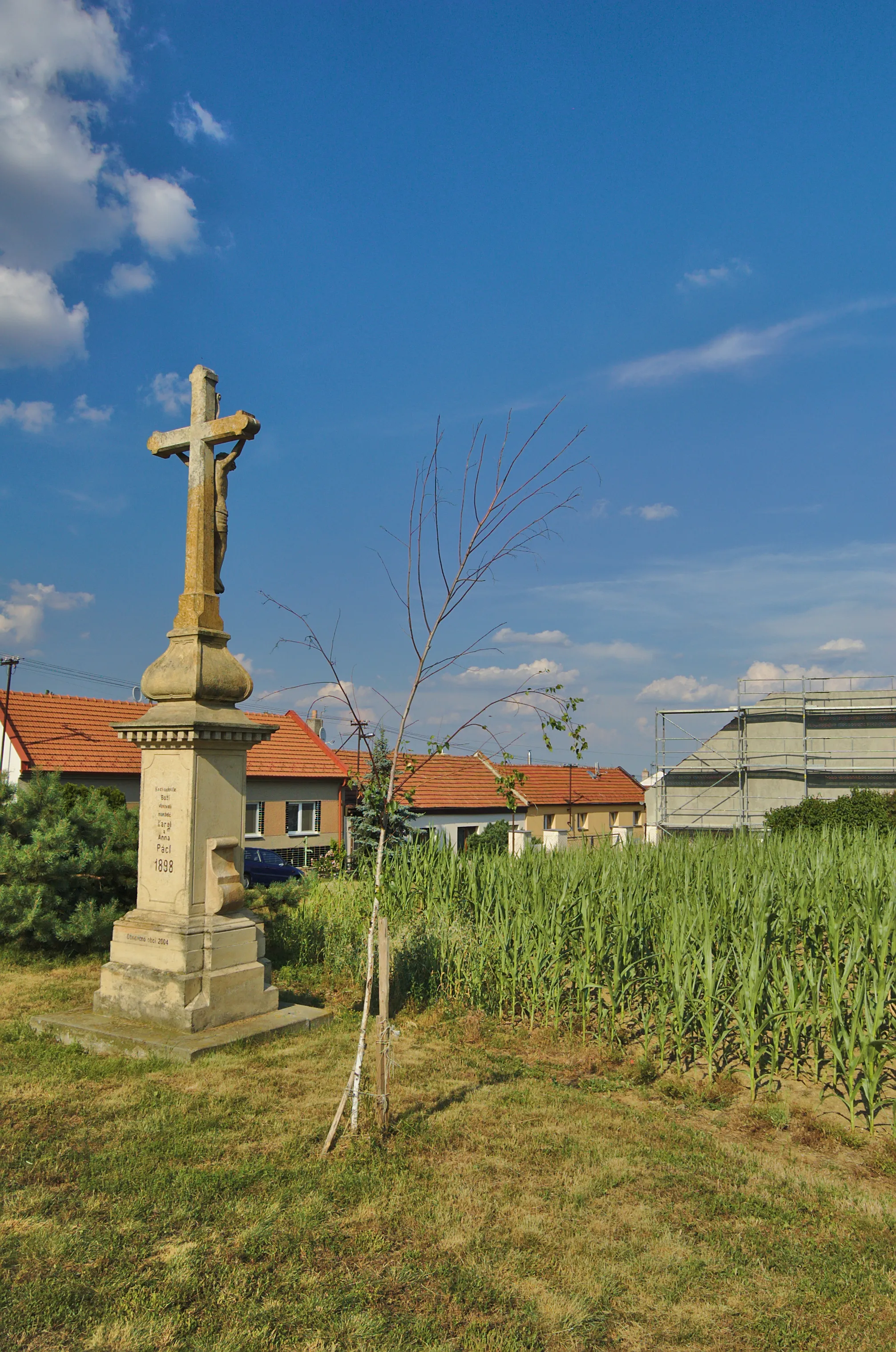 Photo showing: Kříž nad obcí, Ohrozim, okres Prostějov