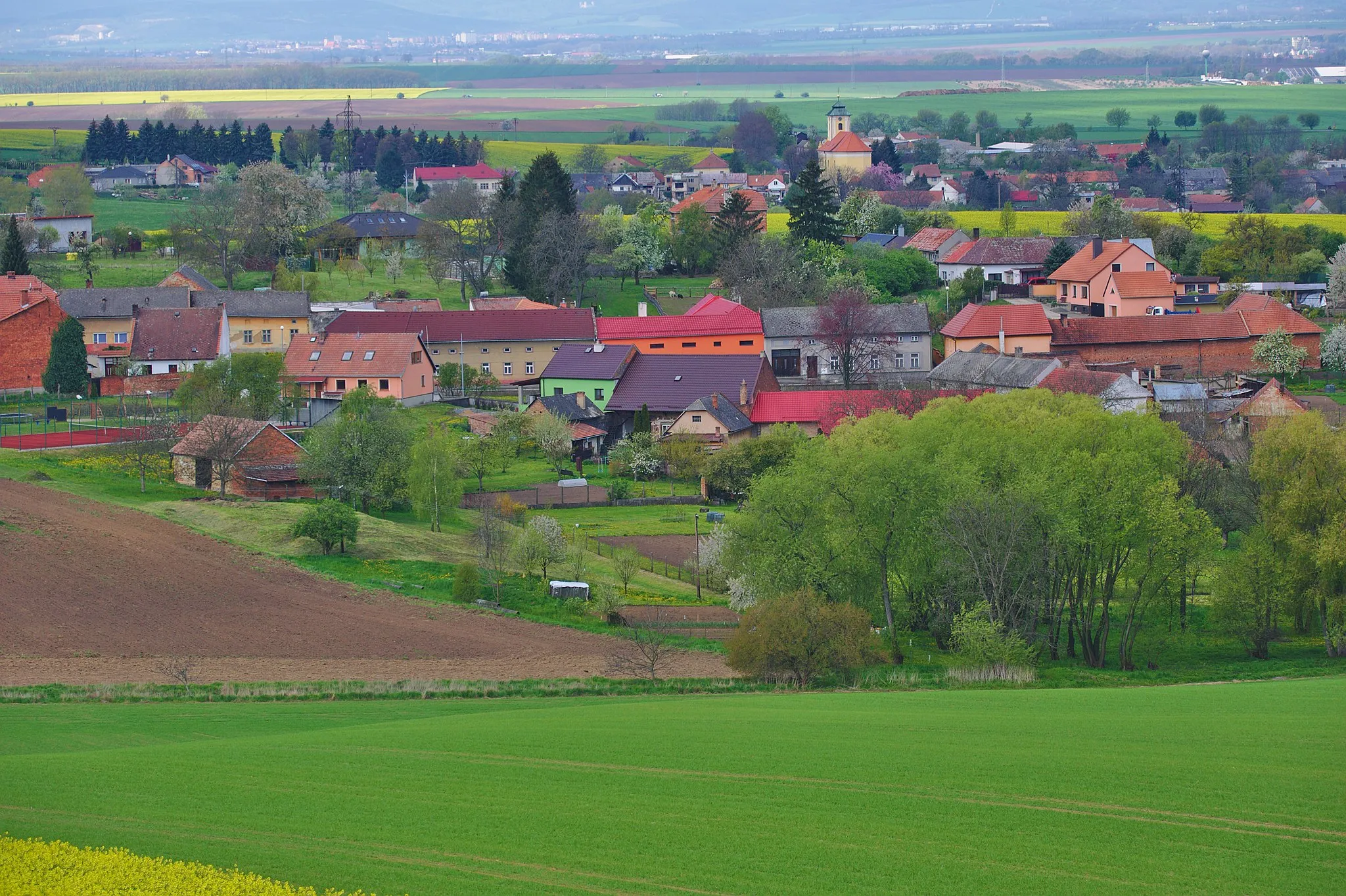 Photo showing: Pohled na obec z rozhledny Vitčice, Srbce, okres Prostějov