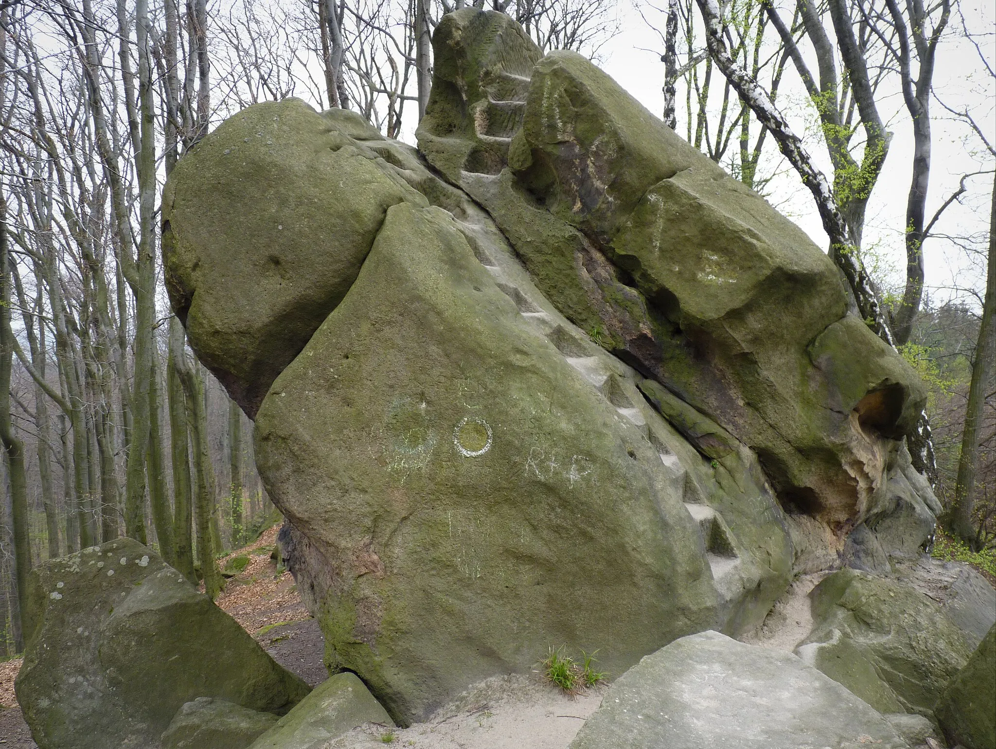 Photo showing: Kostelany, Kroměříž District, Czechia. Komínky natural monument.