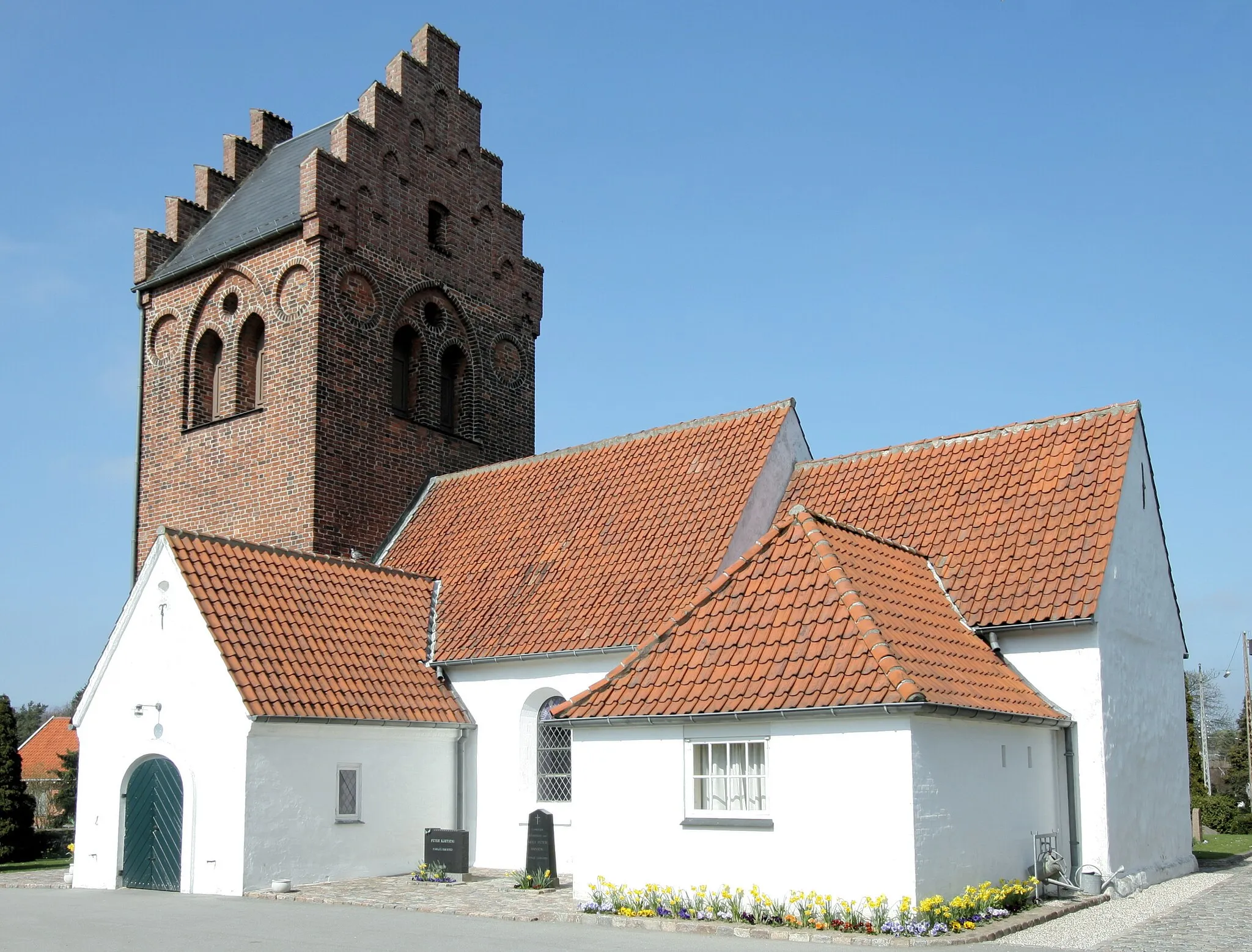 Photo showing: Brøndbyøster Kirke, Brøndbyøster, Denmark.

Brøndbyøster Kirke
