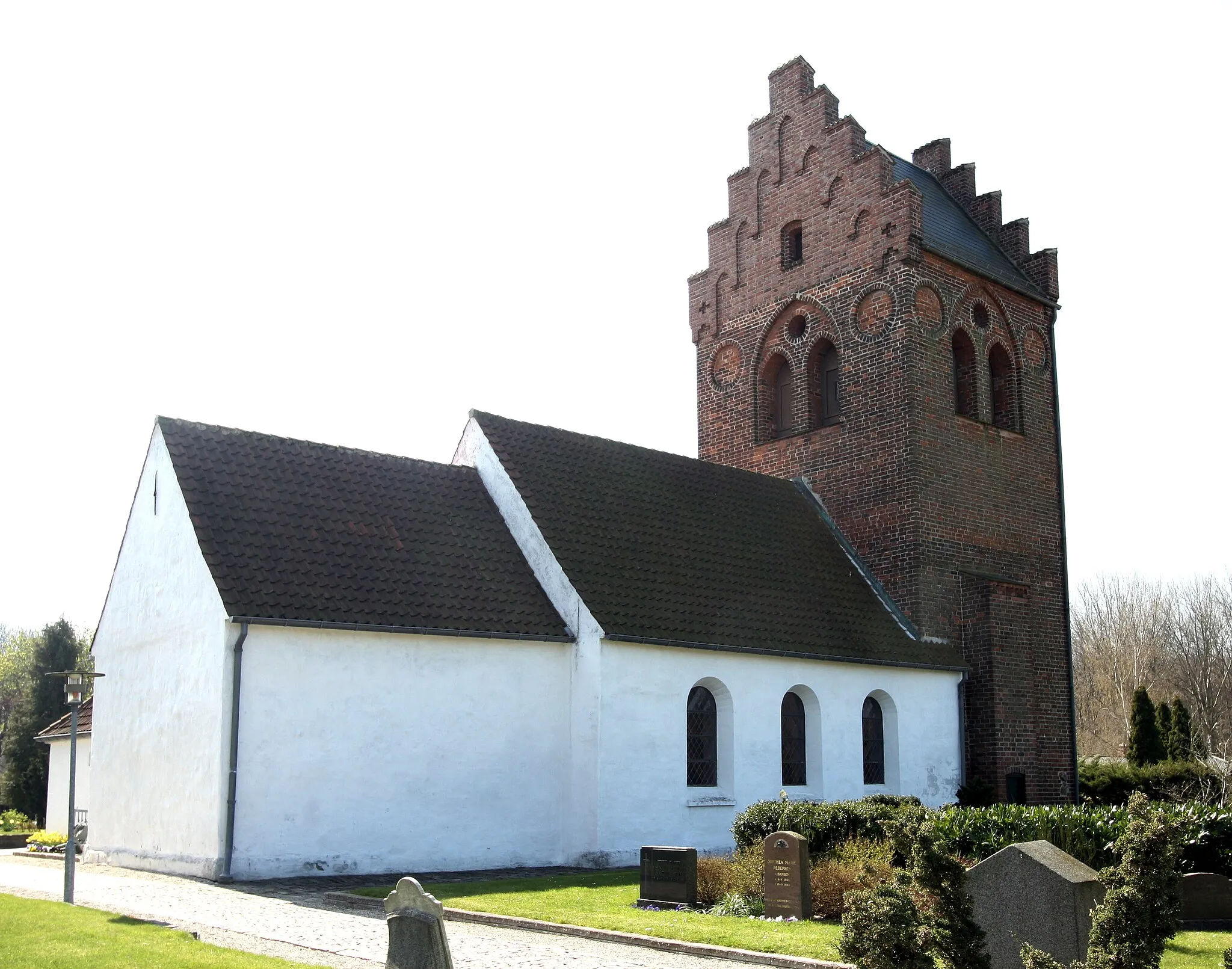 Photo showing: Brøndbyøster Kirke, Brøndbyøster, Denmark.

Brøndbyøster Kirke