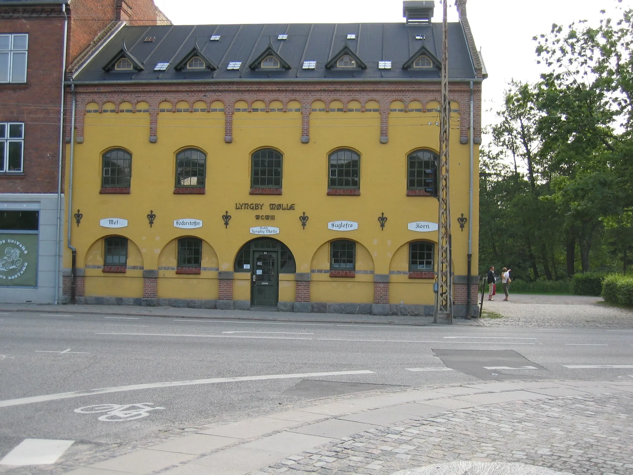 Photo showing: Lyngby south mill, Royal Lyngby, Denmark.