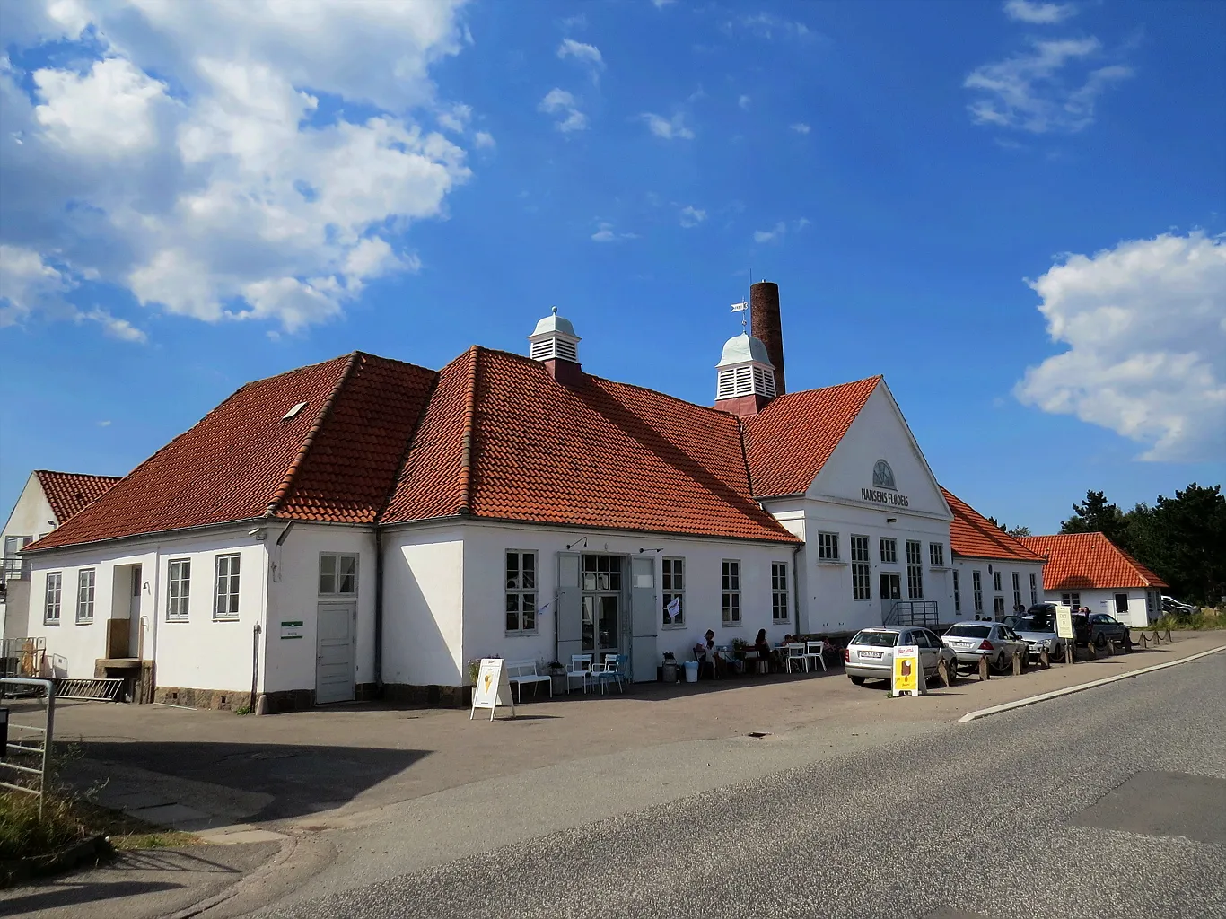 Photo showing: Hansens Flødeis, Landerslev, Jægerspris, Sjælland, Danmark