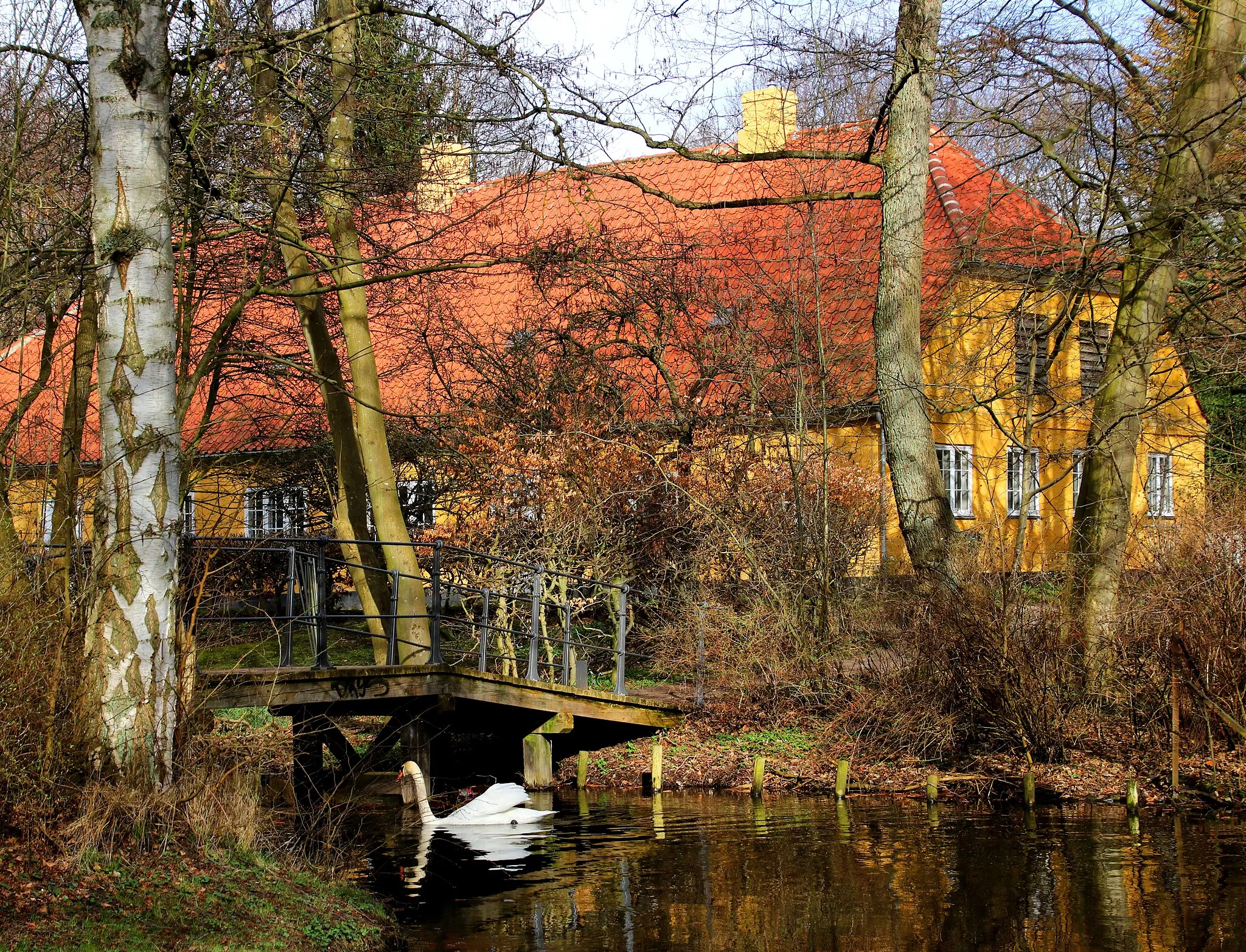 Photo showing: Lyngby. I Sorgenfri Slotshave.