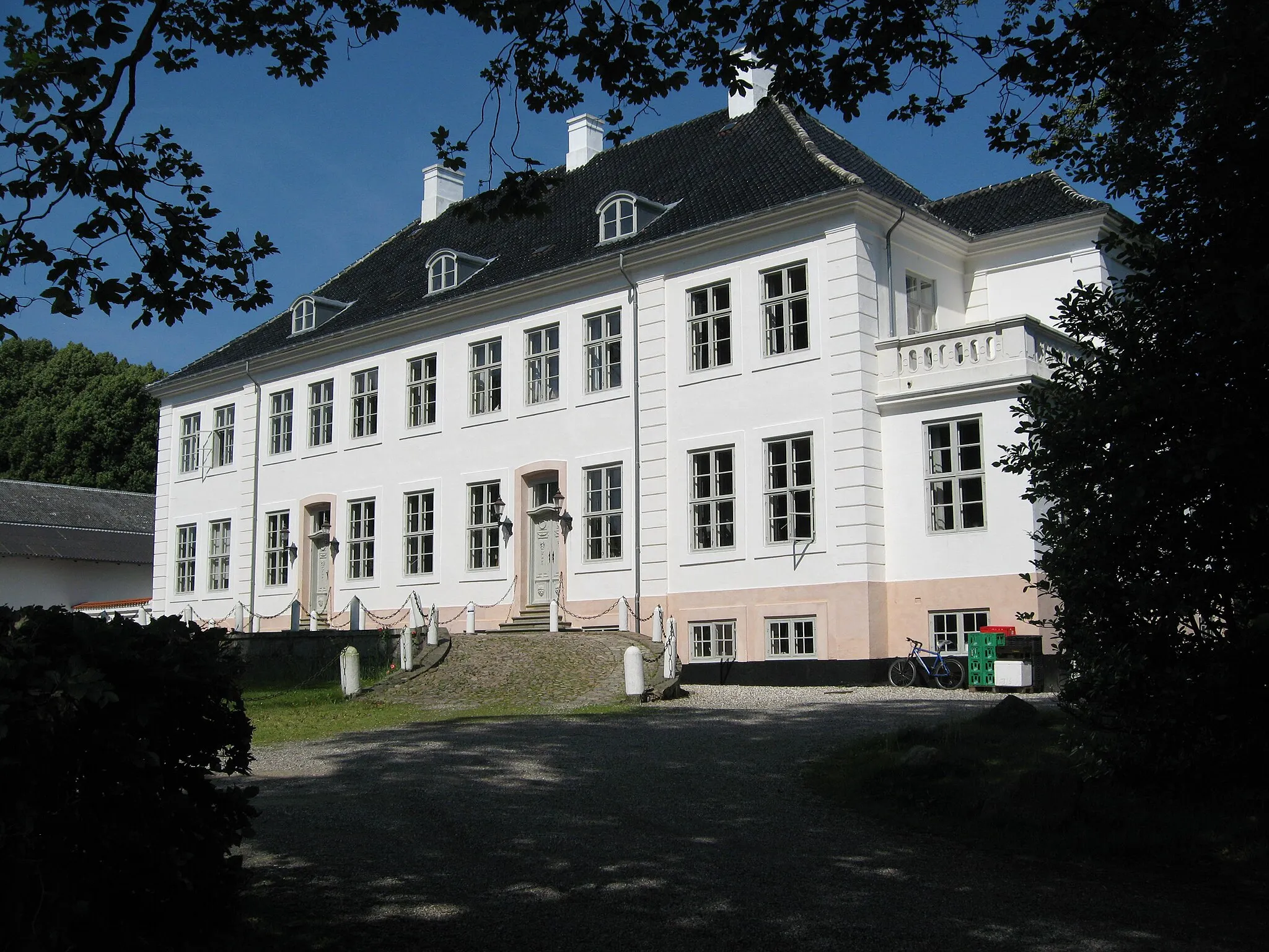 Photo showing: Krogerup, a manor in Humlebæk, Zealand, Denmark.