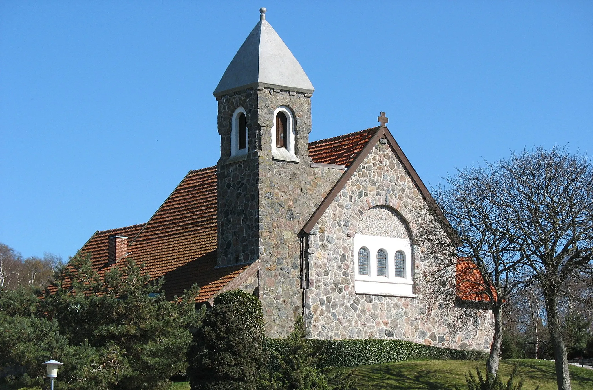 Photo showing: Lynæs Kirke i Hundested