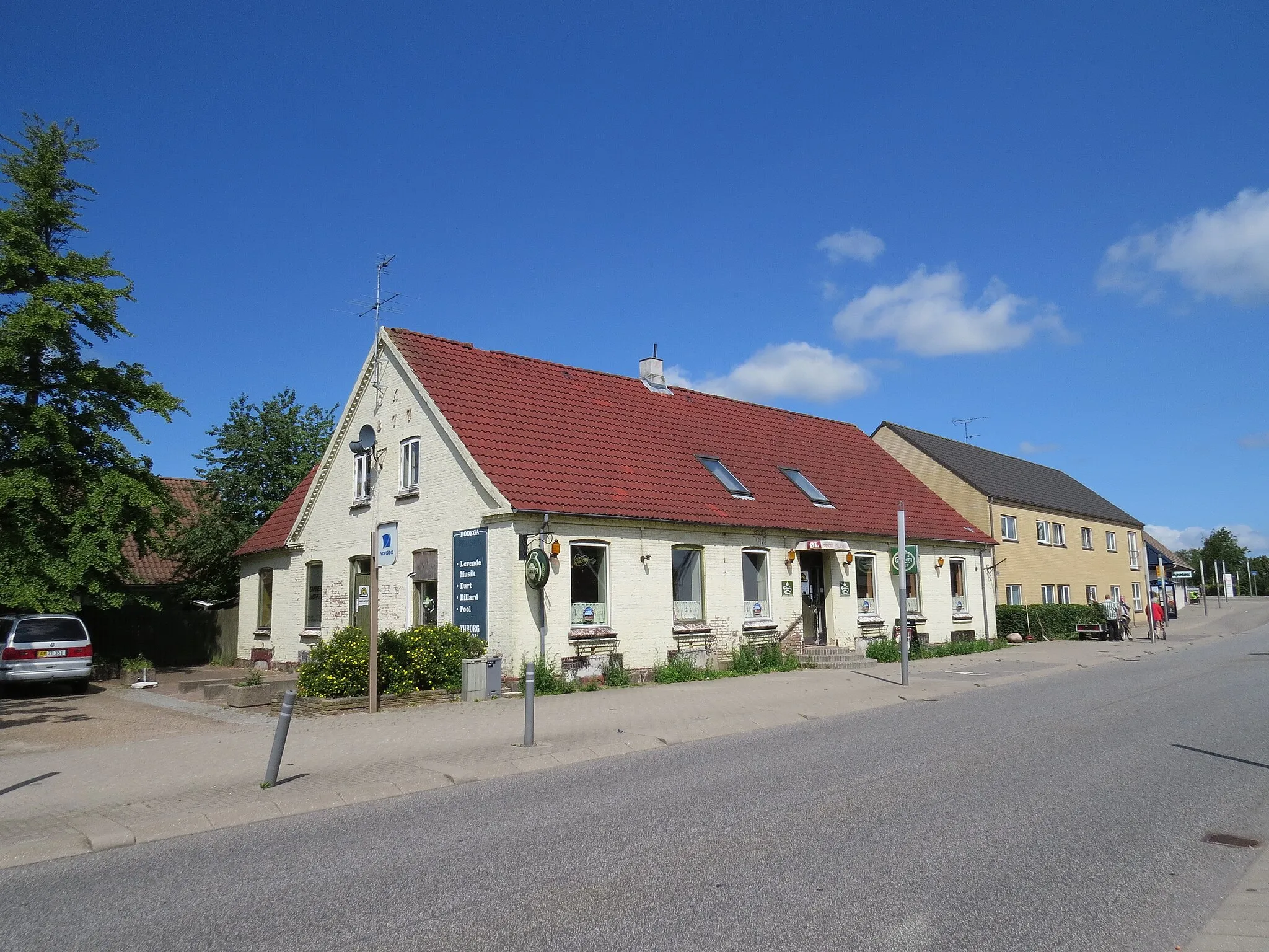 Photo showing: Værtshuset «Det Lille Apotek» i Skibby