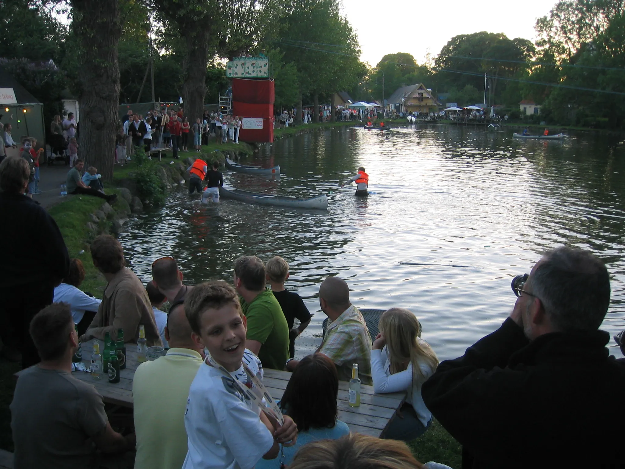 Photo showing: Local village party in Sengeløse, Denmark, June 10th 2006.