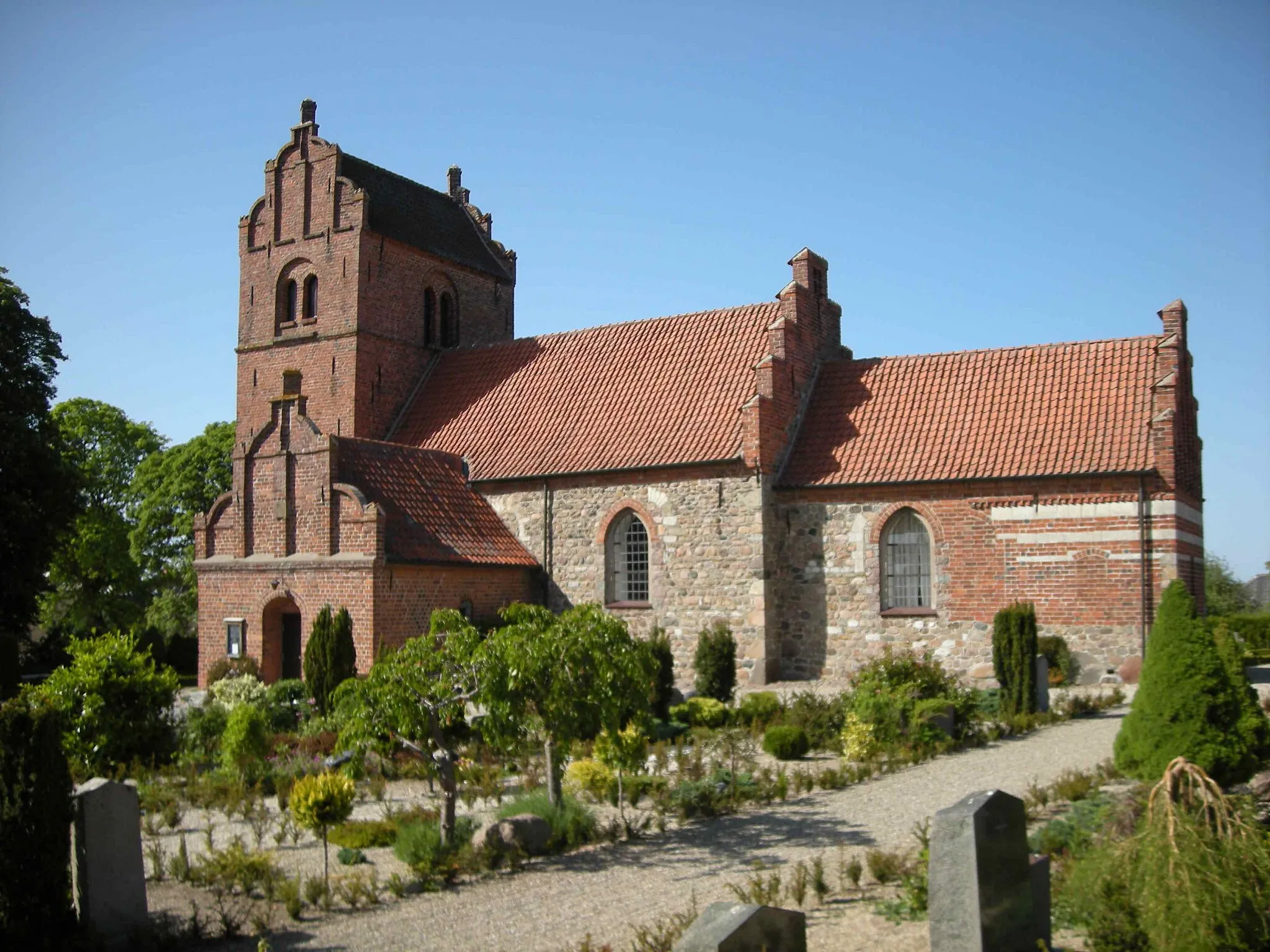 Photo showing: Ølsted Church, Municipality of Frederiksværk, Region Hovedstaden, Denmark.