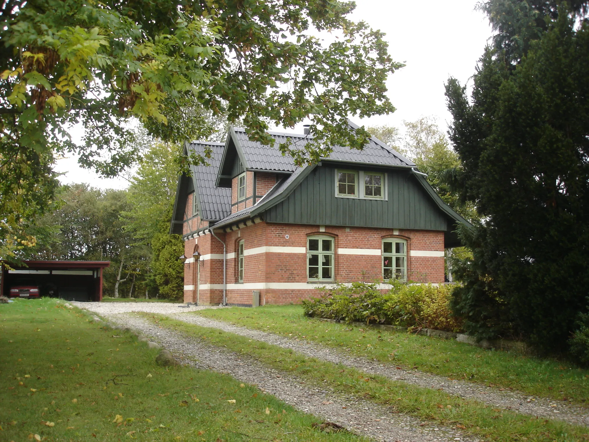 Photo showing: Harløse Station